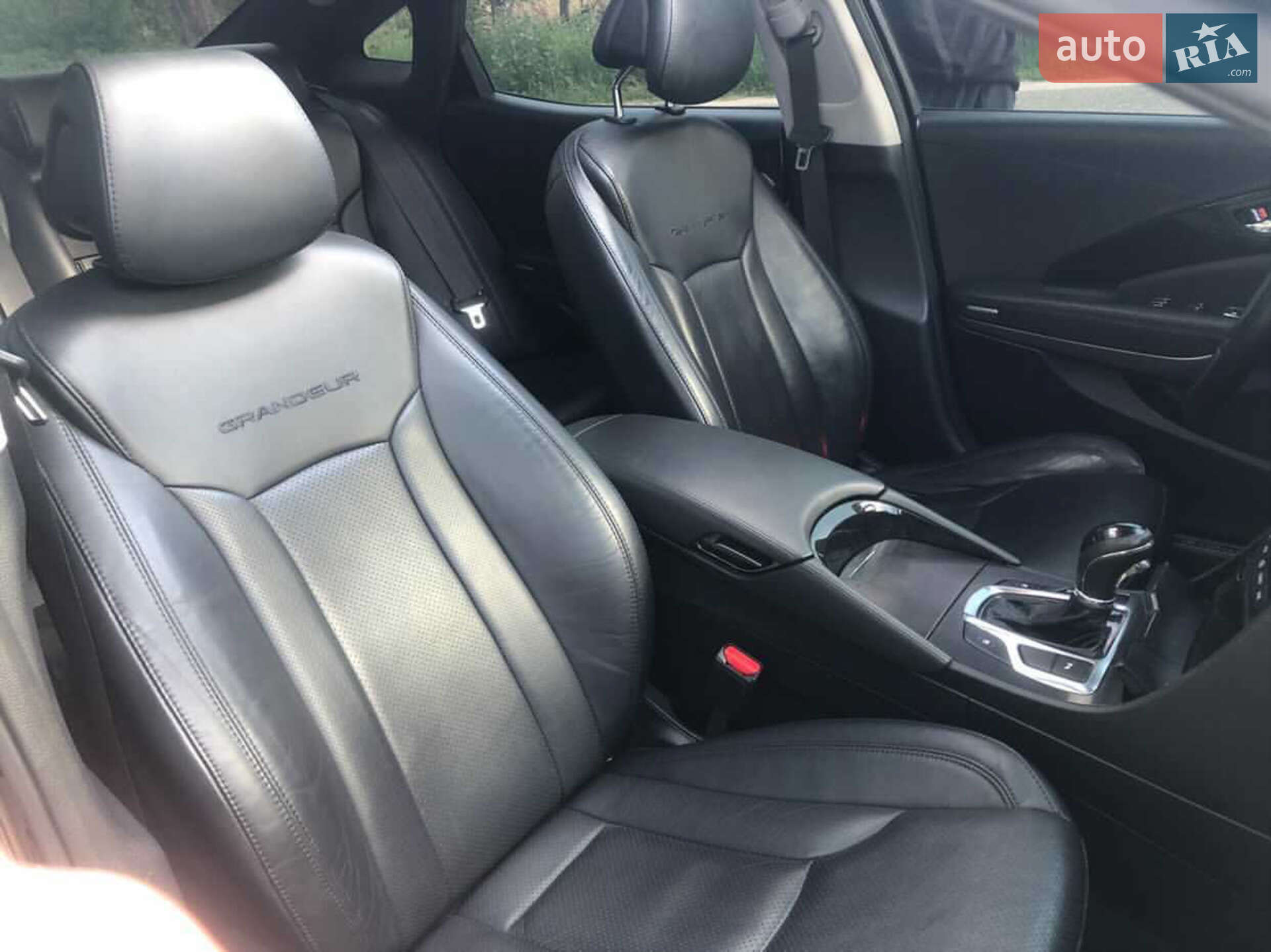 Hyundai Grandeur 2014 VIN KMHFF41RBFA442124 фото оголошення 11 з 14
