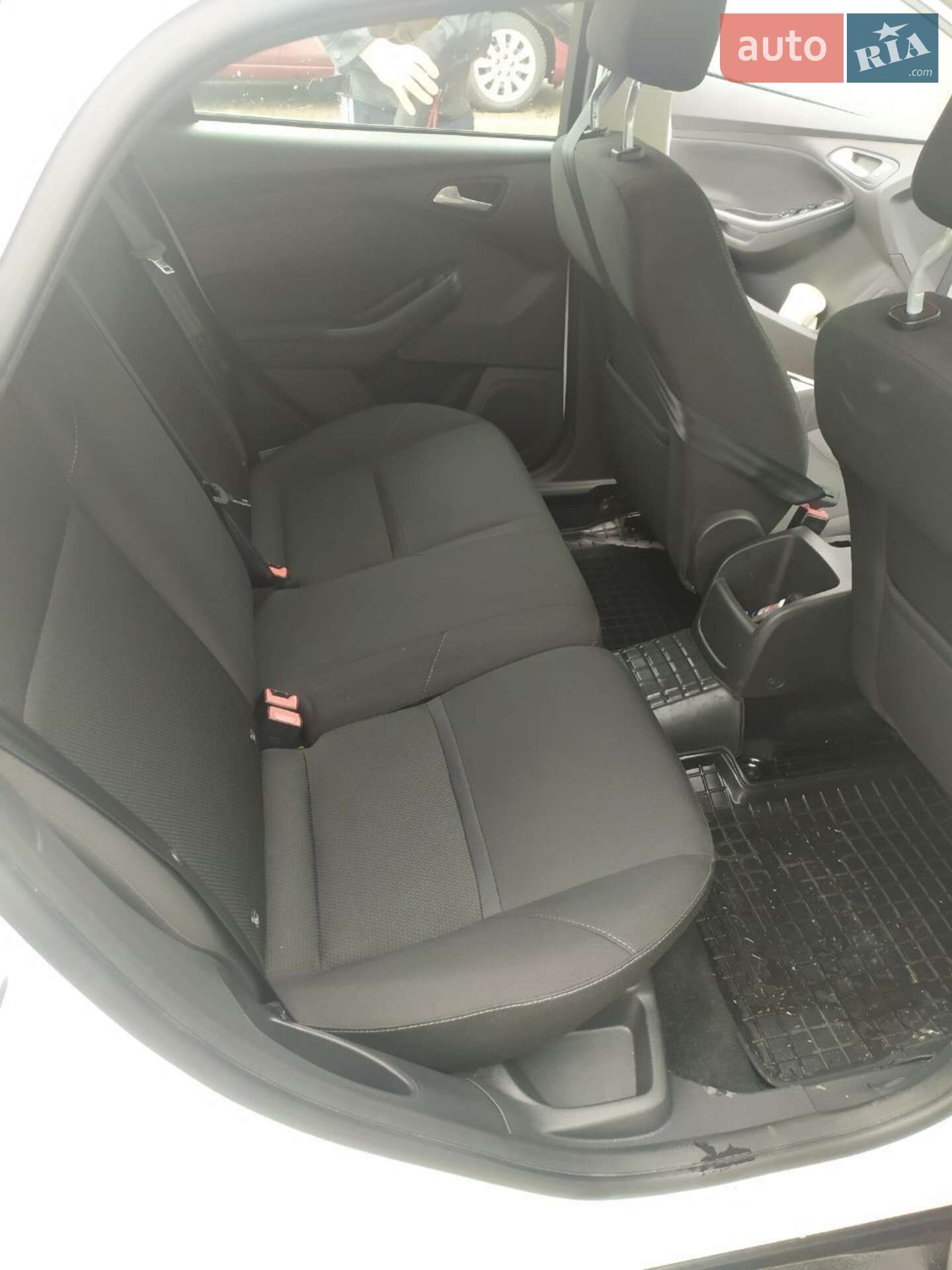 Ford Focus 2017 VIN WF05XXGCC5HB39017 фото оголошення 7 з 9