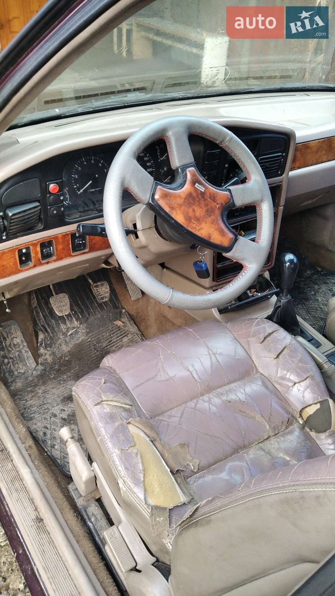 Hyundai Sonata 1993 VIN KMHBF31FPPU539389 фото оголошення 4 з 12
