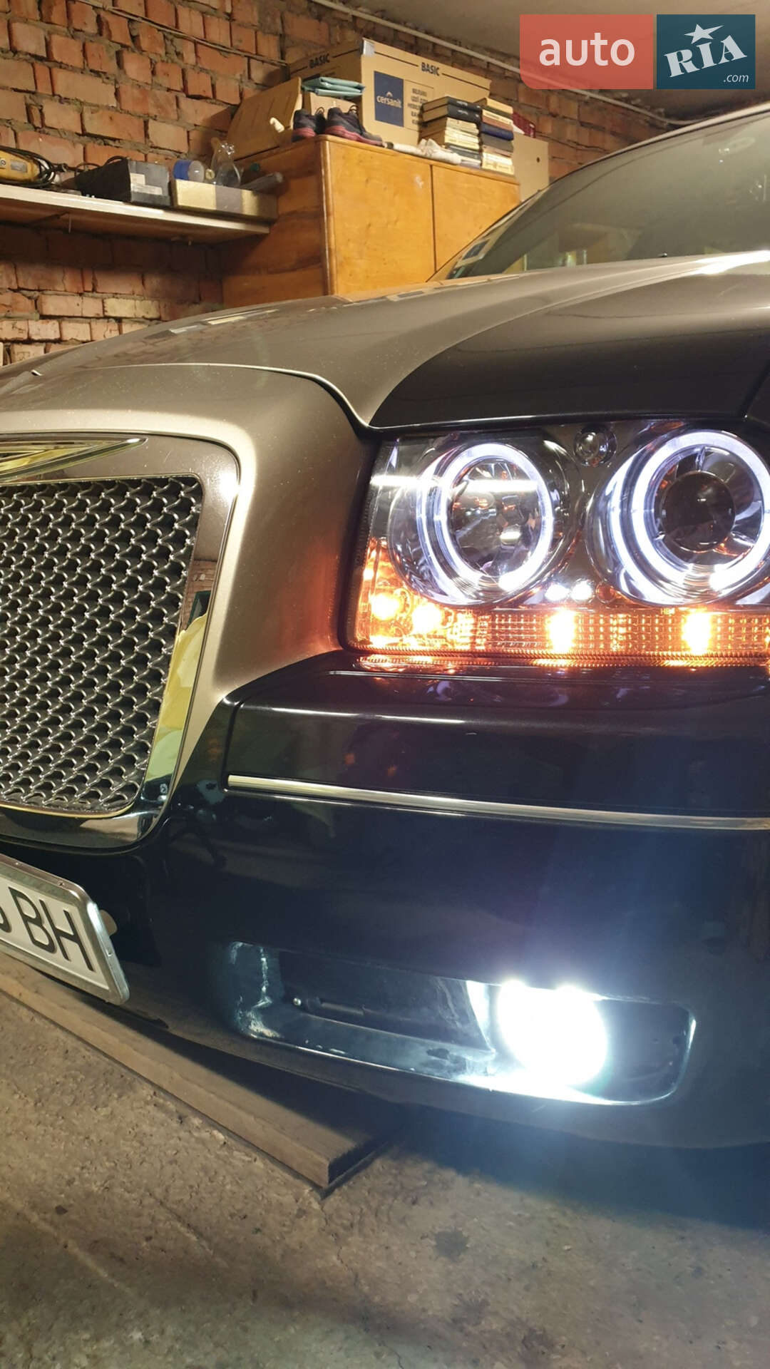 Chrysler 300C 2004 VIN 2C3AA43R85H503432 фото оголошення 7 з 10