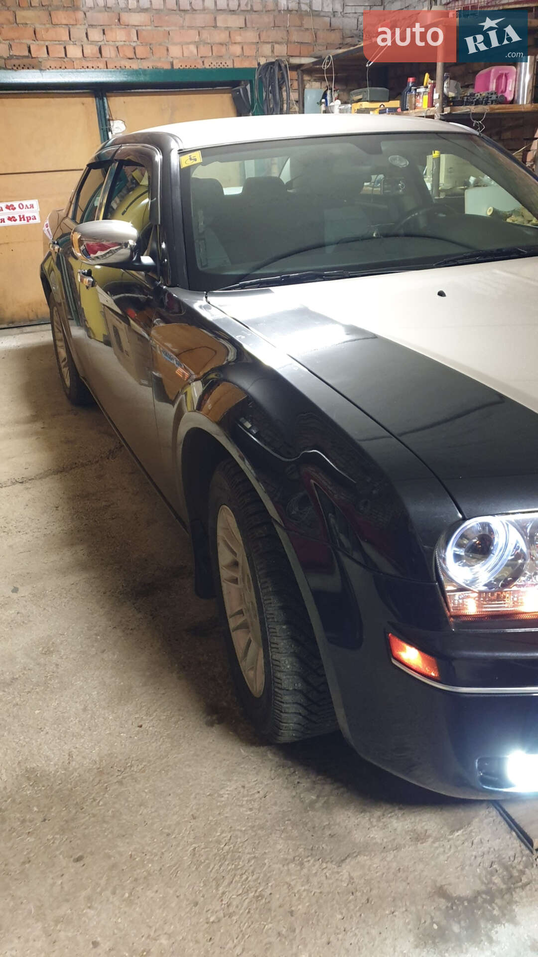 Chrysler 300C 2004 VIN 2C3AA43R85H503432 фото оголошення 10 з 10