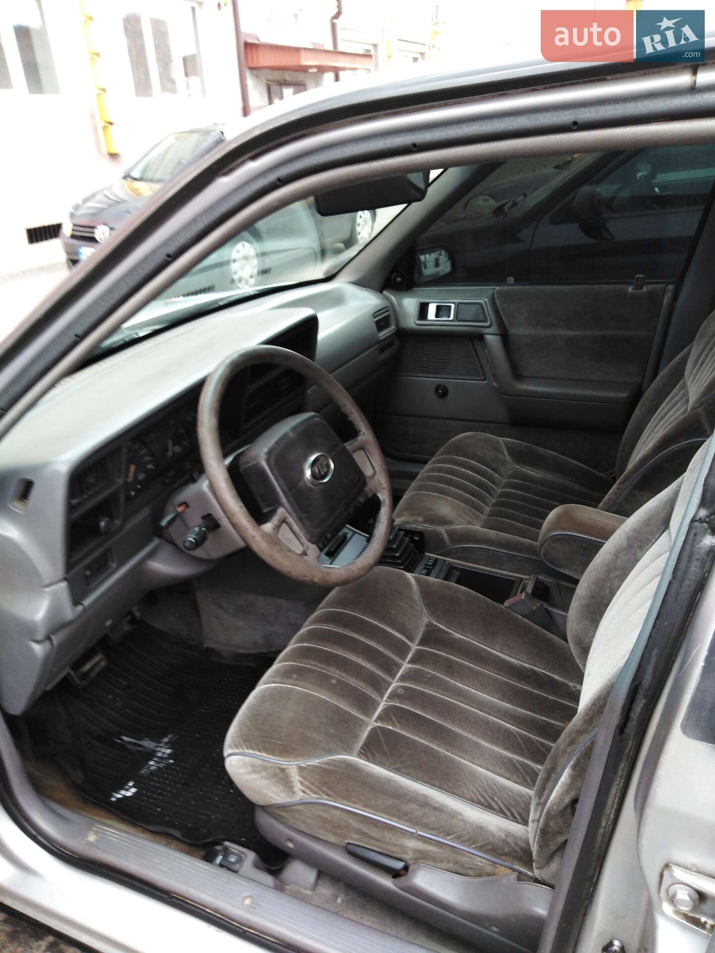 Plymouth Acclaim 1990 VIN 1P3XA56K9LF879694 фото оголошення 2 з 14