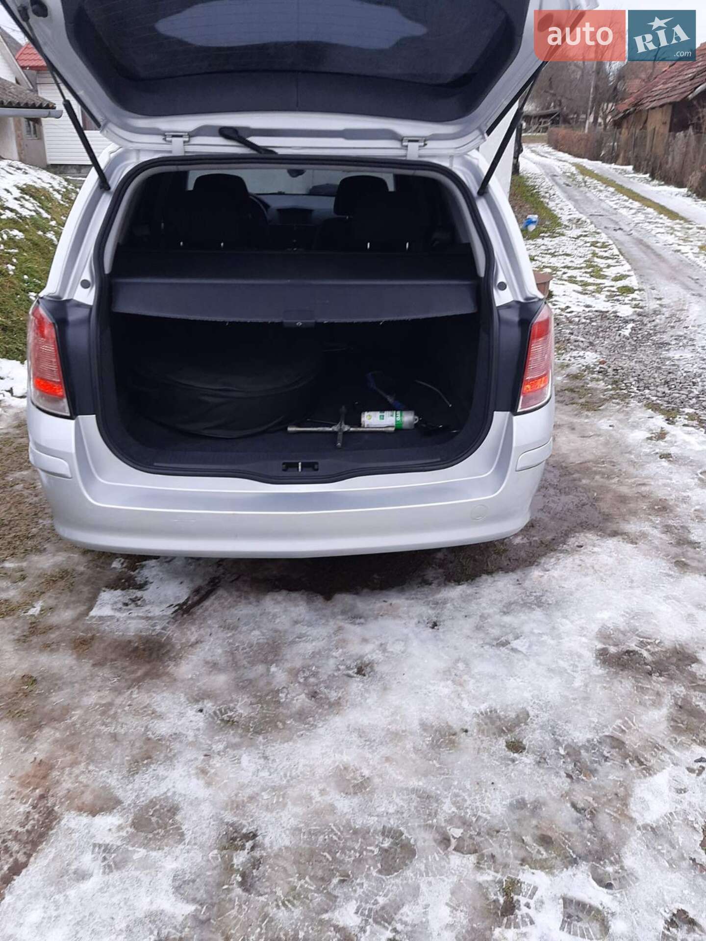 Opel Astra 2010 VIN W0L0AHL35A2101209 фото оголошення 2 з 17