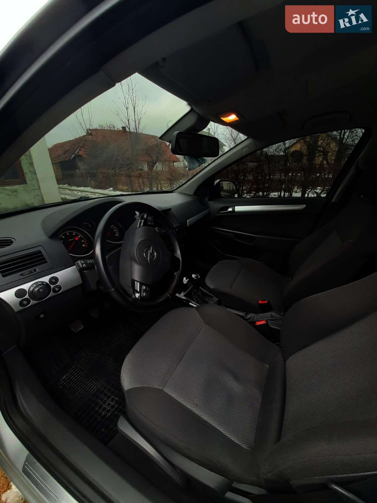 Opel Astra 2010 VIN W0L0AHL35A2101209 фото оголошення 3 з 17