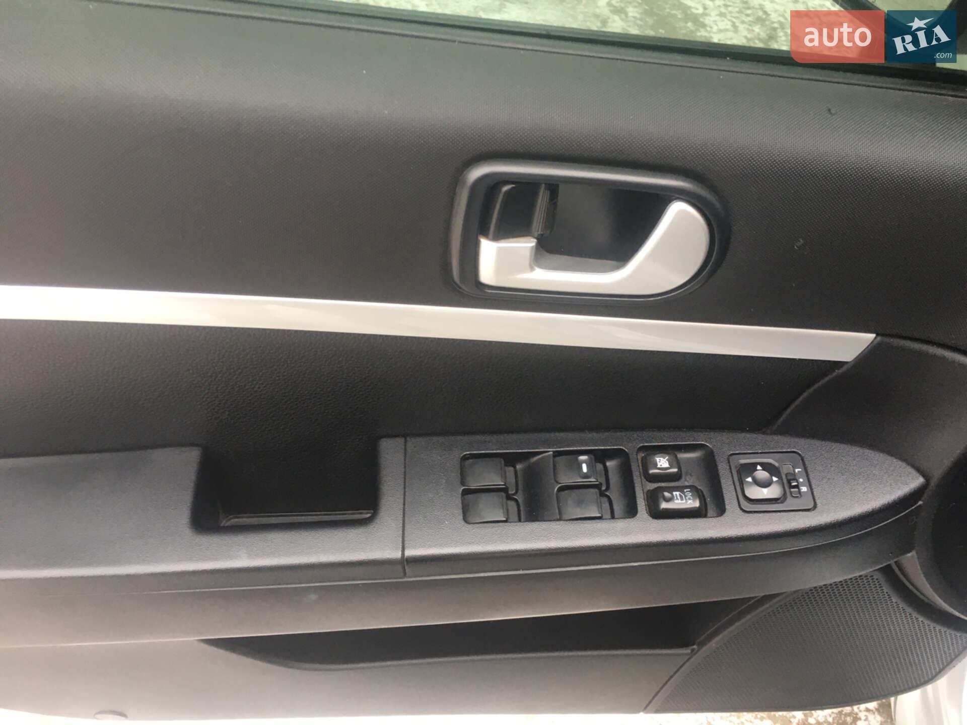 Mitsubishi Galant 2007 VIN 4MBSRDJ1A7E702269 фото оголошення 2 з 22