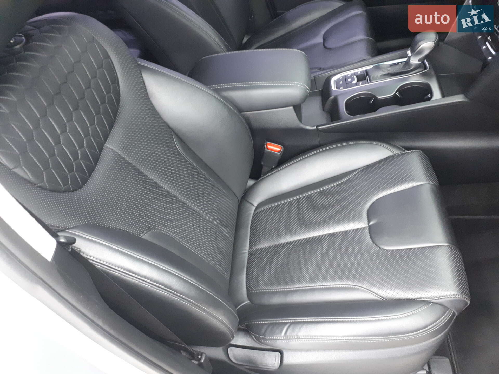 Hyundai Santa FE 2018 VIN KMHS281BDKU063046 фото оголошення 11 з 30
