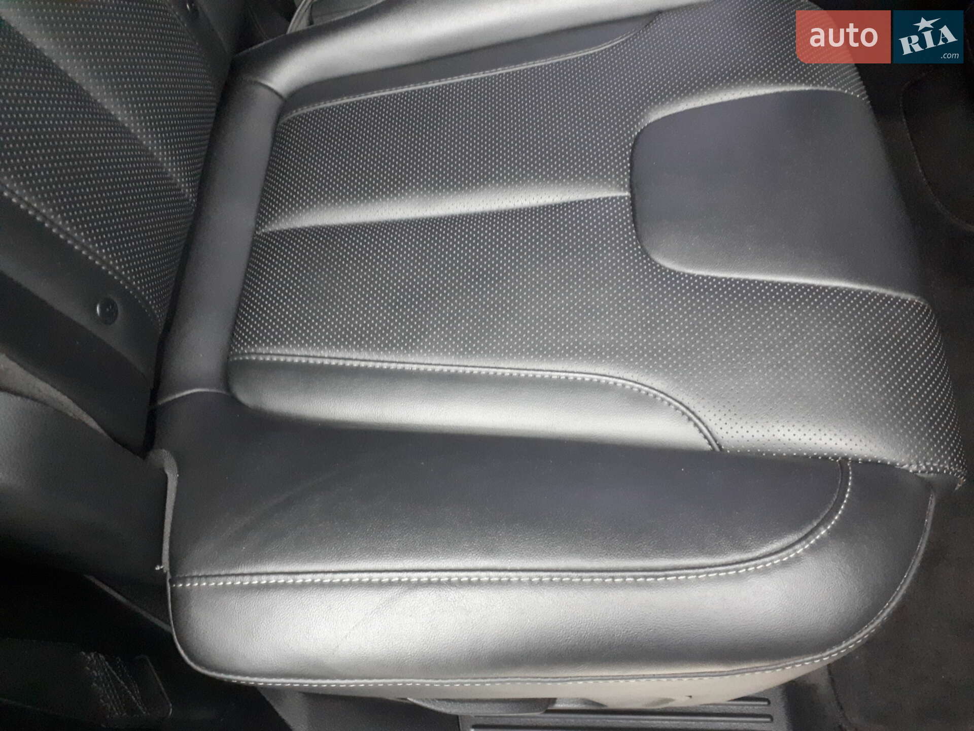 Hyundai Santa FE 2018 VIN KMHS281BDKU063046 фото оголошення 18 з 30