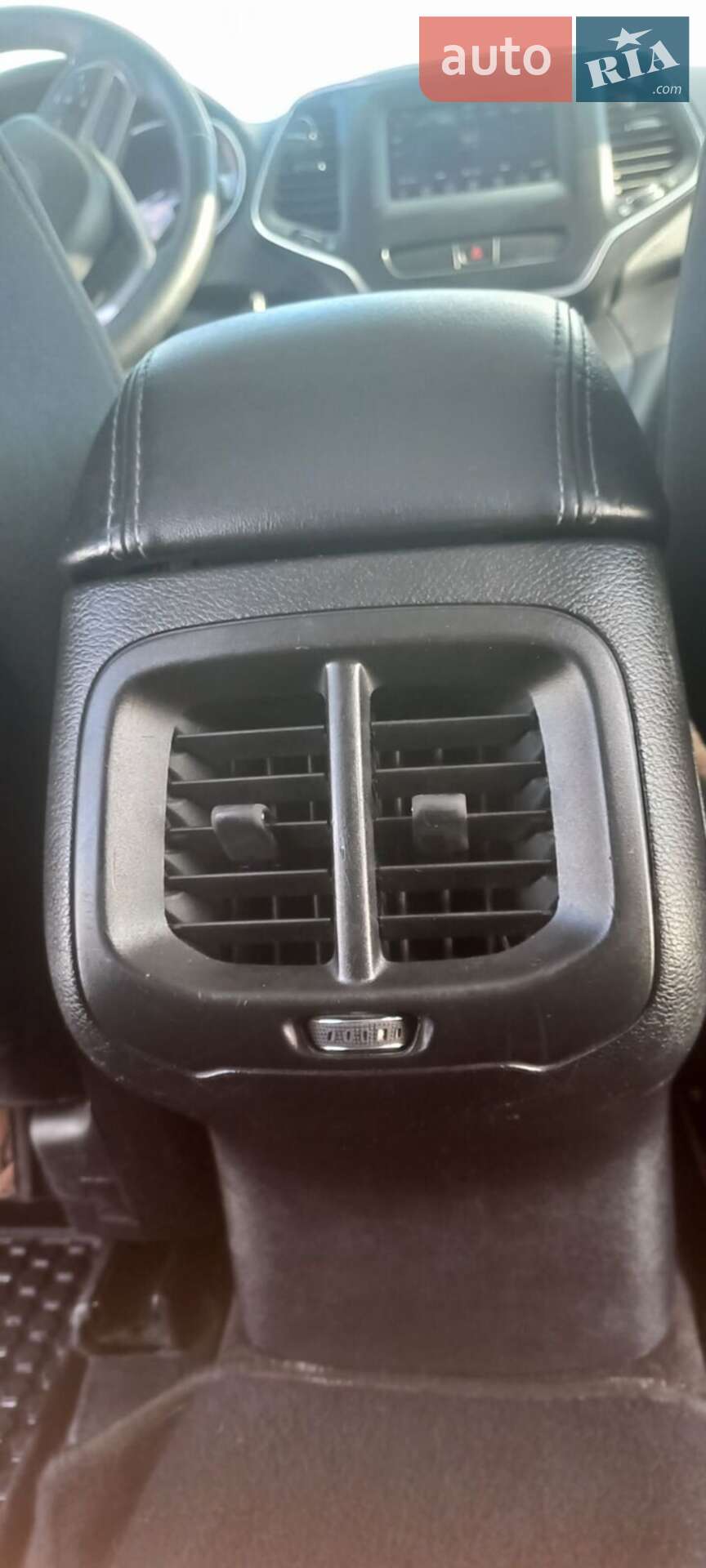 Jeep Cherokee 2019 VIN 1C4PJMCX8KD127523 фото оголошення 29 з 31