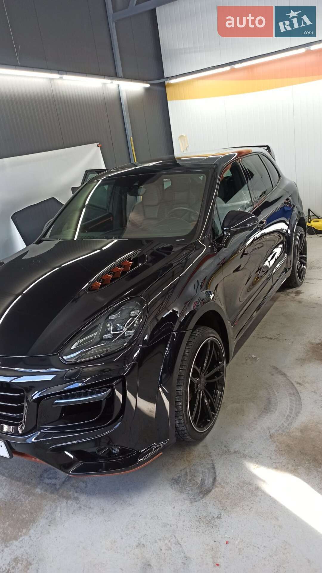 Porsche Cayenne 2016 VIN WP1ZZZ92ZGKA50132 фото оголошення 8 з 35