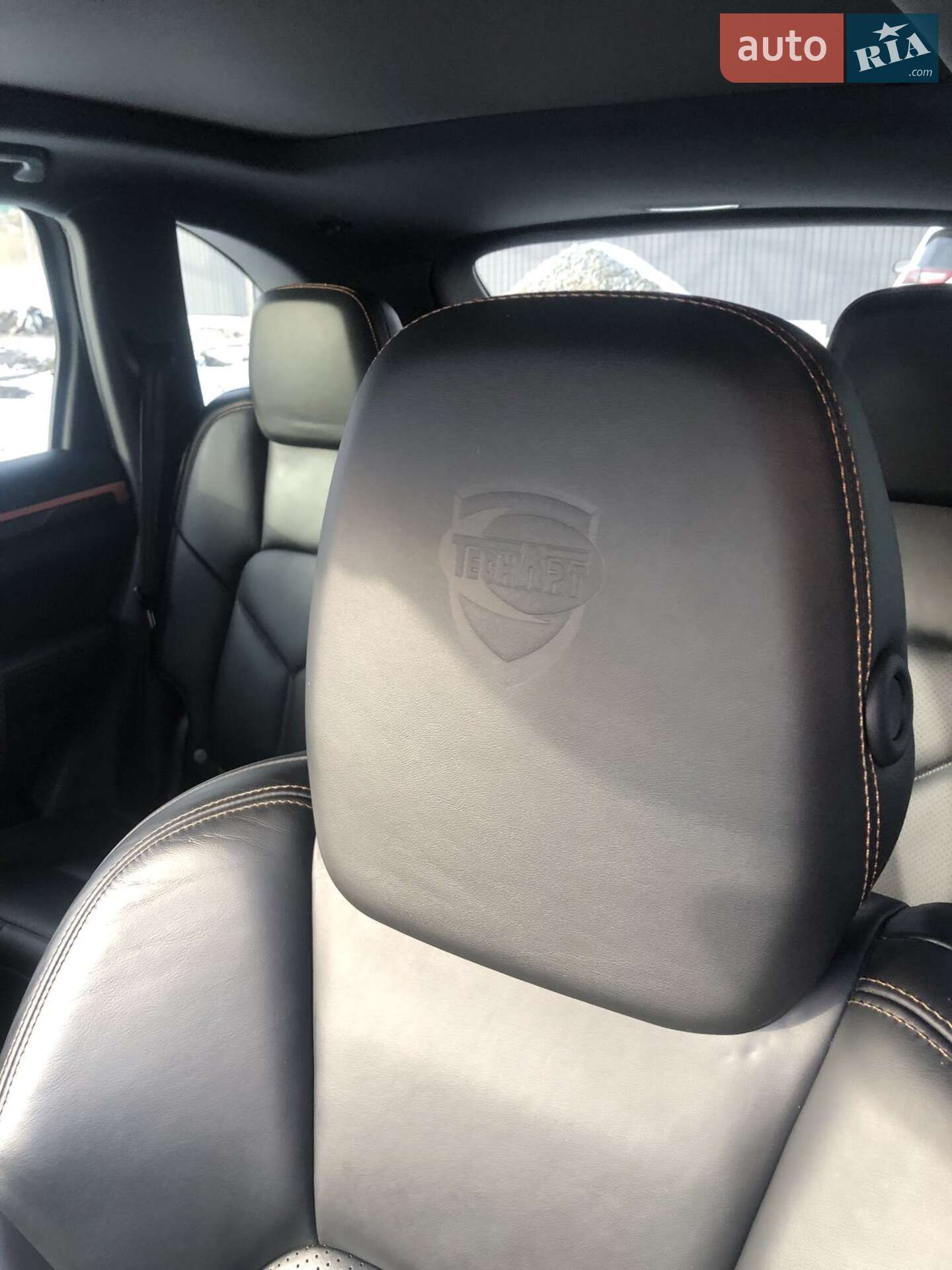 Porsche Cayenne 2016 VIN WP1ZZZ92ZGKA50132 фото оголошення 27 з 35