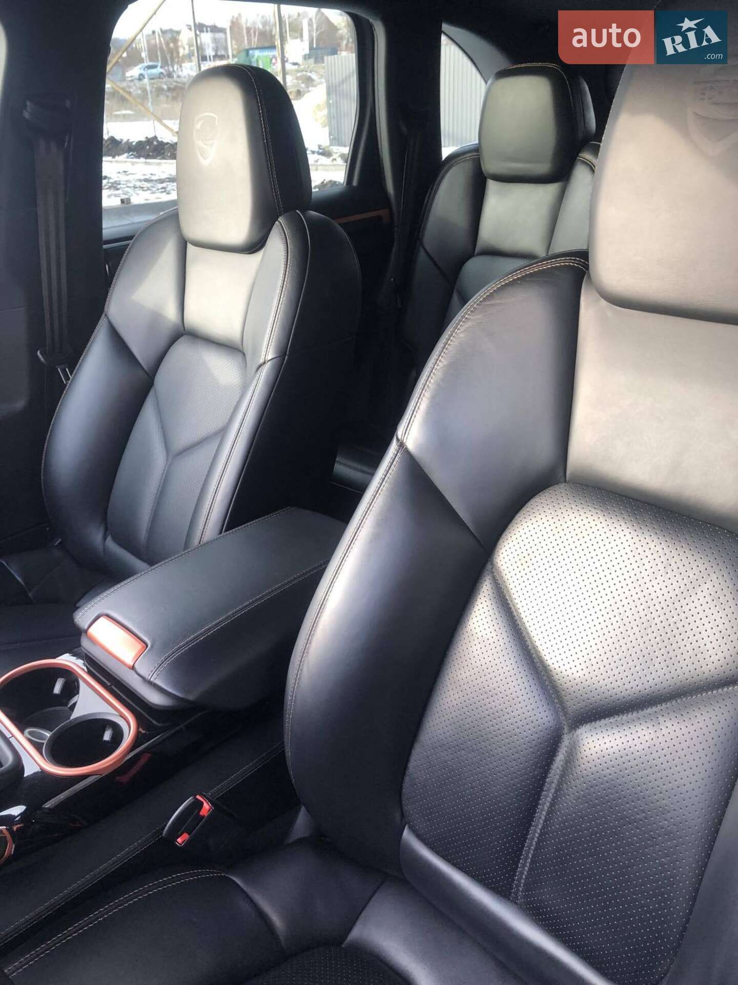 Porsche Cayenne 2016 VIN WP1ZZZ92ZGKA50132 фото оголошення 28 з 35