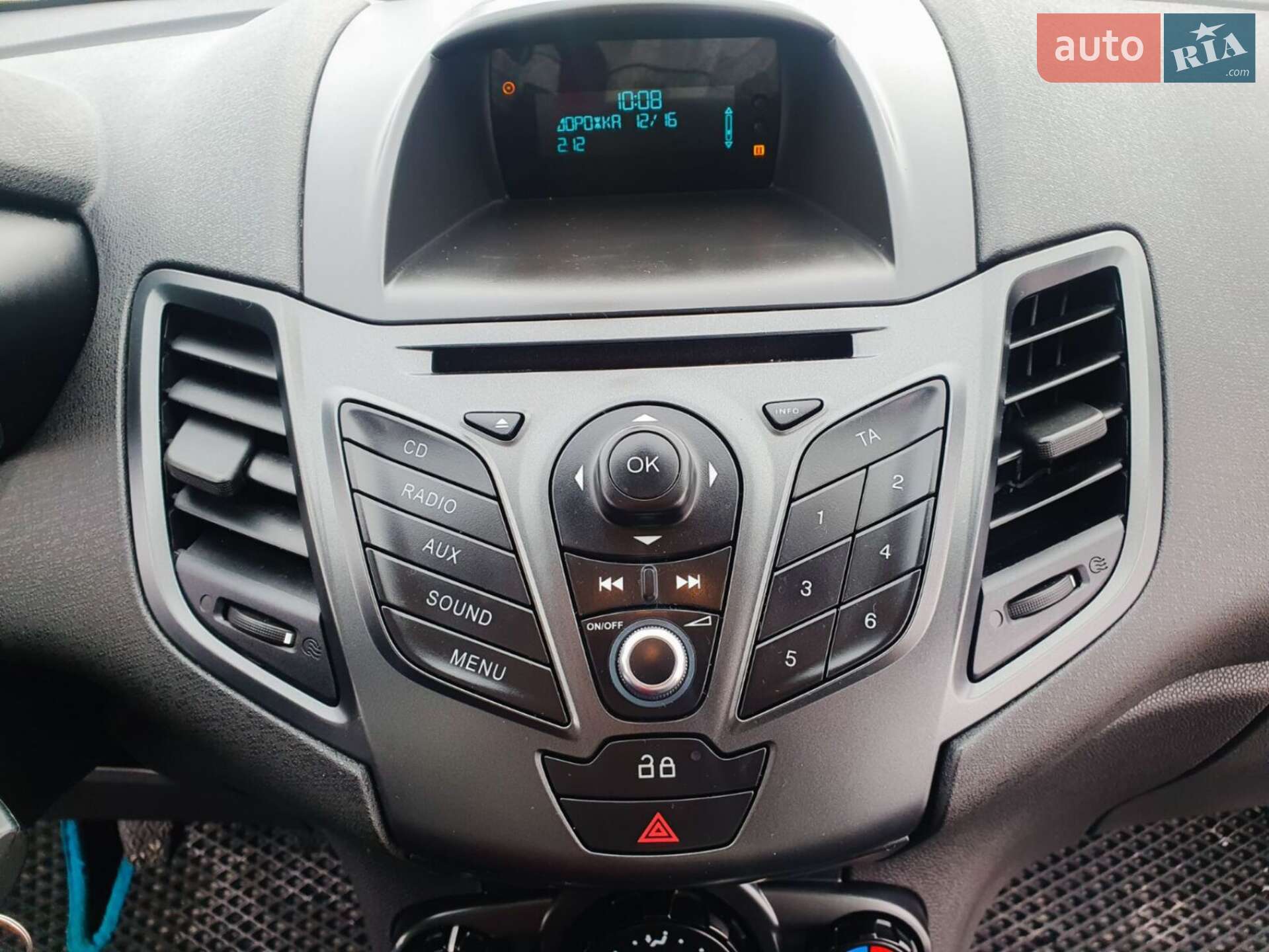 Ford Fiesta 2014 VIN WF0DXXGAKDEU82411 фото оголошення 12 з 18