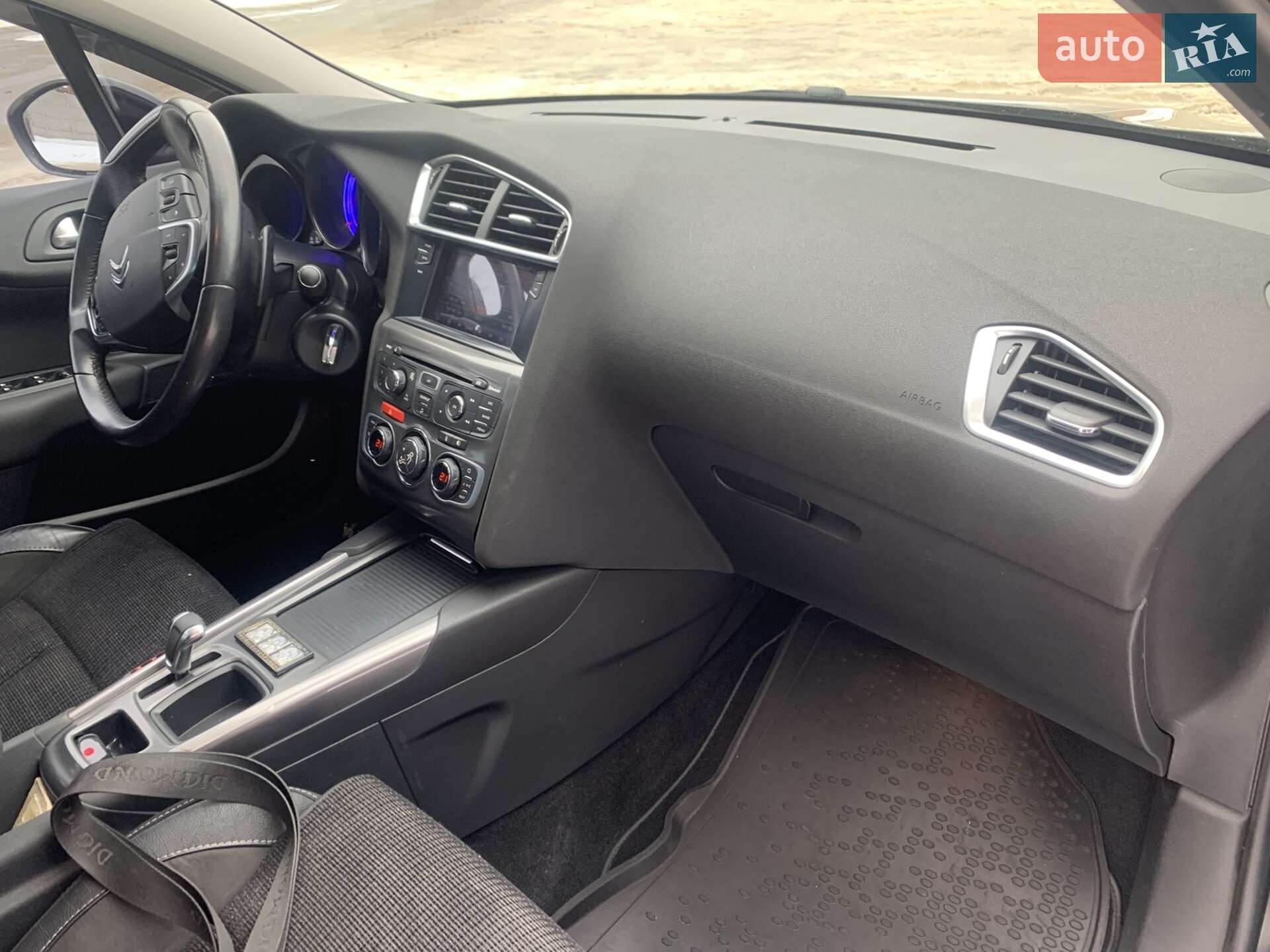 Citroen C4 2014 VIN VF7NC9HD8EY514623 фото оголошення 33 з 41