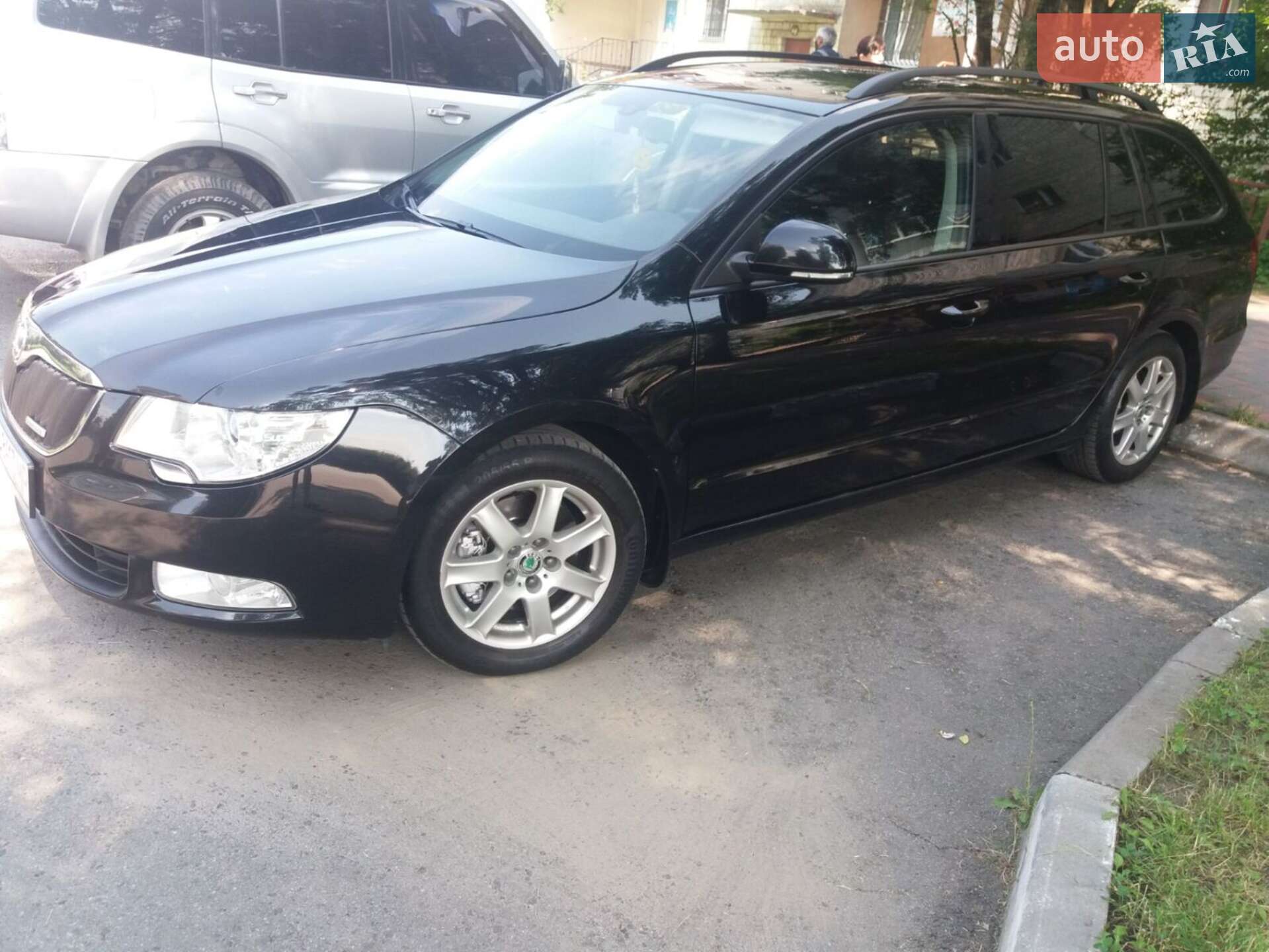 Skoda Superb 2012 VIN TMBJJ73TXC9027870 фото оголошення 4 з 15
