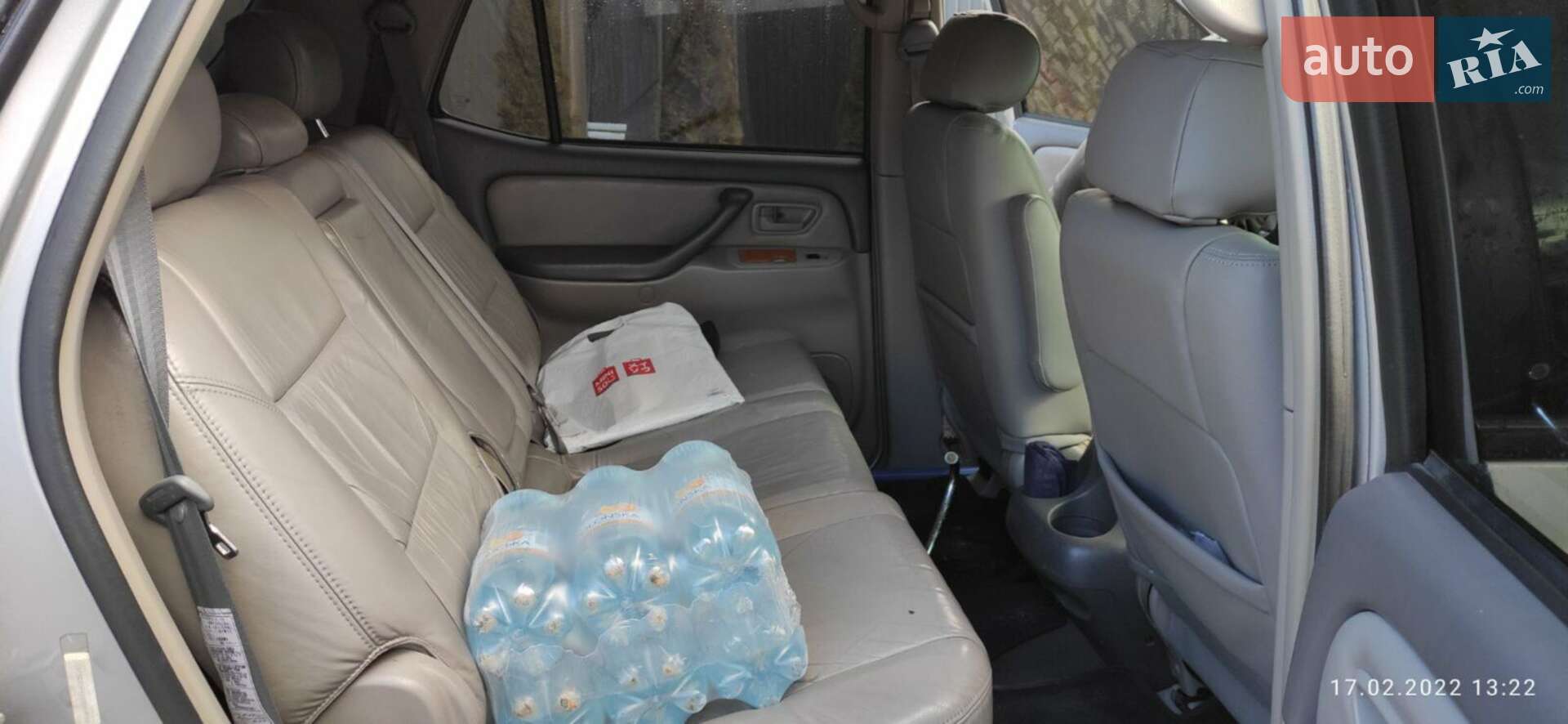Toyota Sequoia 2002 VIN 5TDZT34A02S088910 фото оголошення 5 з 33