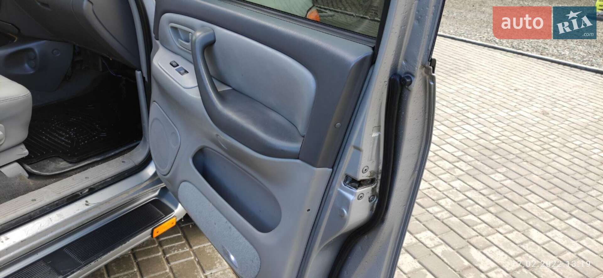 Toyota Sequoia 2002 VIN 5TDZT34A02S088910 фото оголошення 23 з 33