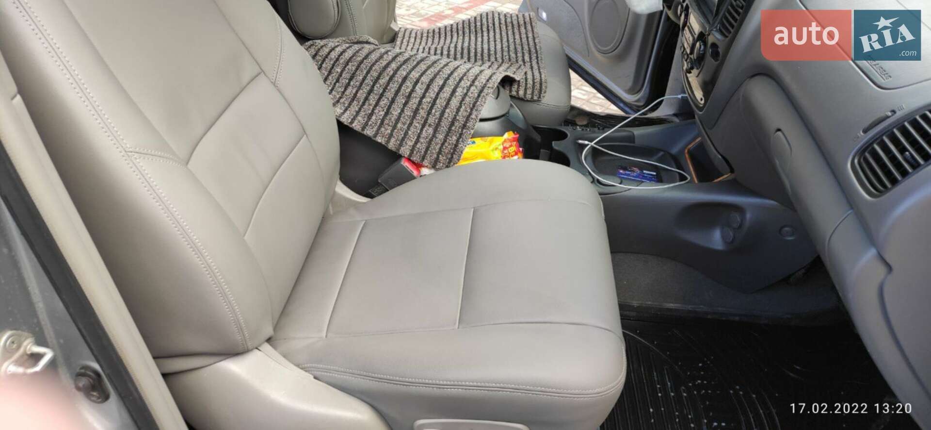 Toyota Sequoia 2002 VIN 5TDZT34A02S088910 фото оголошення 25 з 33