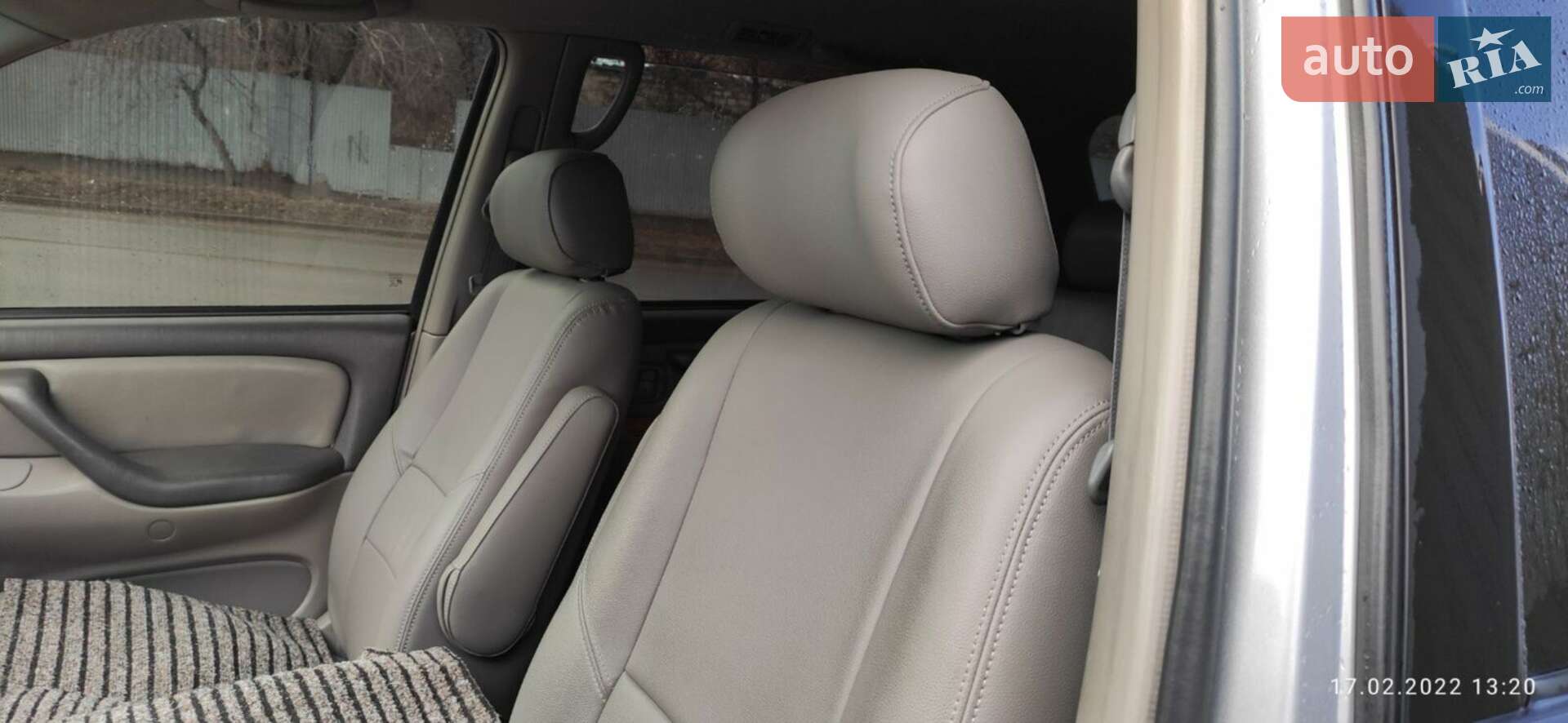 Toyota Sequoia 2002 VIN 5TDZT34A02S088910 фото оголошення 26 з 33
