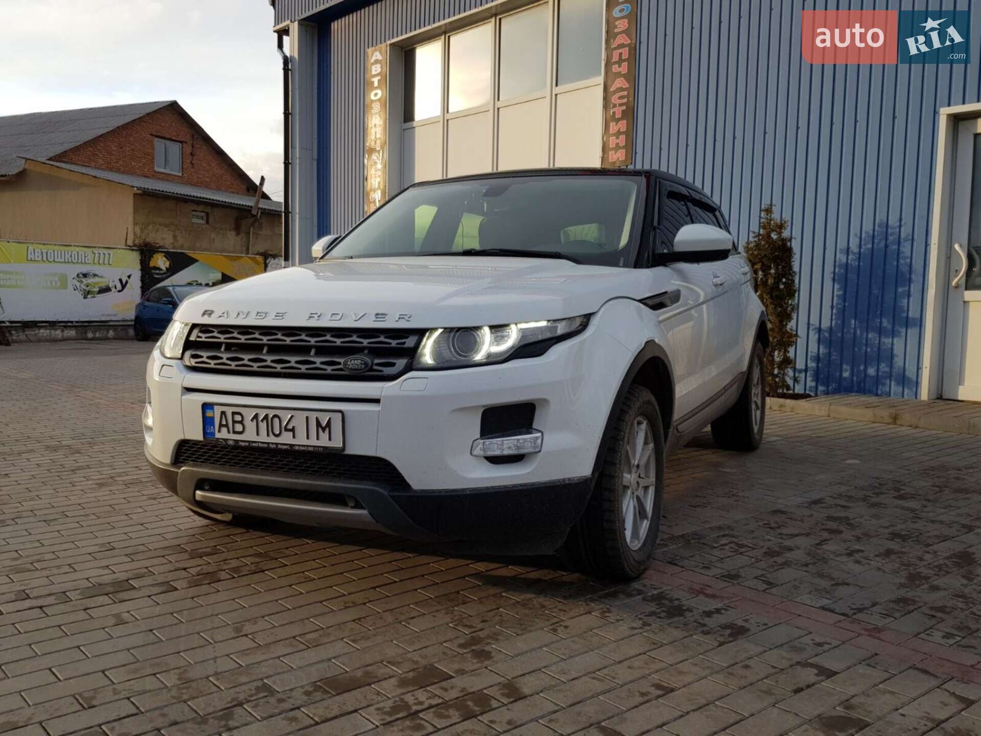 Land Rover Range Rover Evoque 2014 VIN SALVA2BB9FH005181 фото оголошення 2 з 151