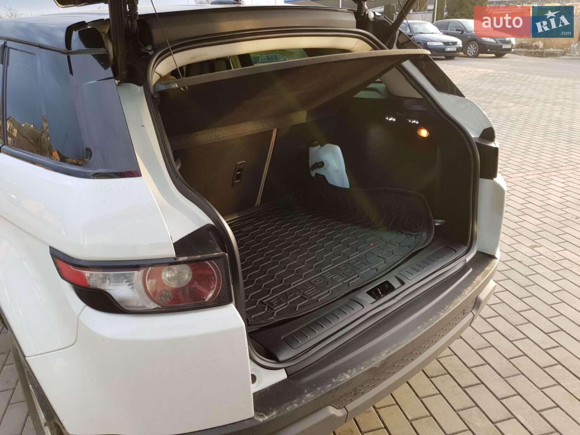 Land Rover Range Rover Evoque 2014 VIN SALVA2BB9FH005181 фото оголошення 32 з 151