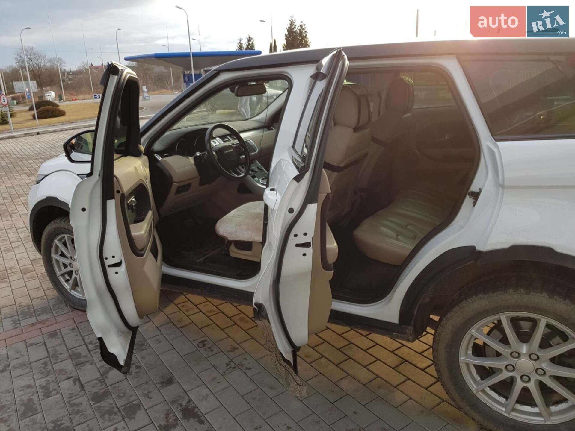 Land Rover Range Rover Evoque 2014 VIN SALVA2BB9FH005181 фото оголошення 41 з 151