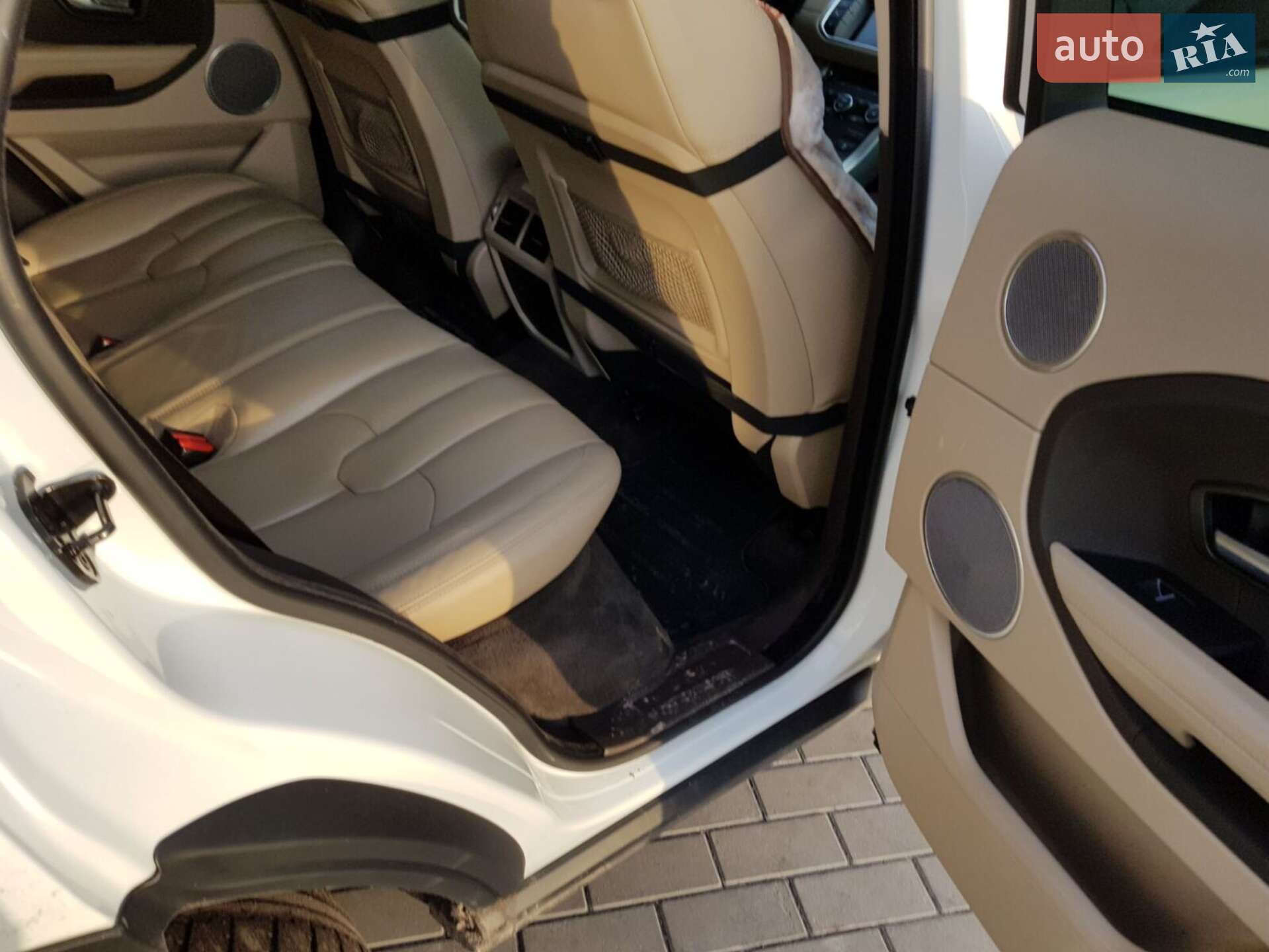 Land Rover Range Rover Evoque 2014 VIN SALVA2BB9FH005181 фото оголошення 88 з 151