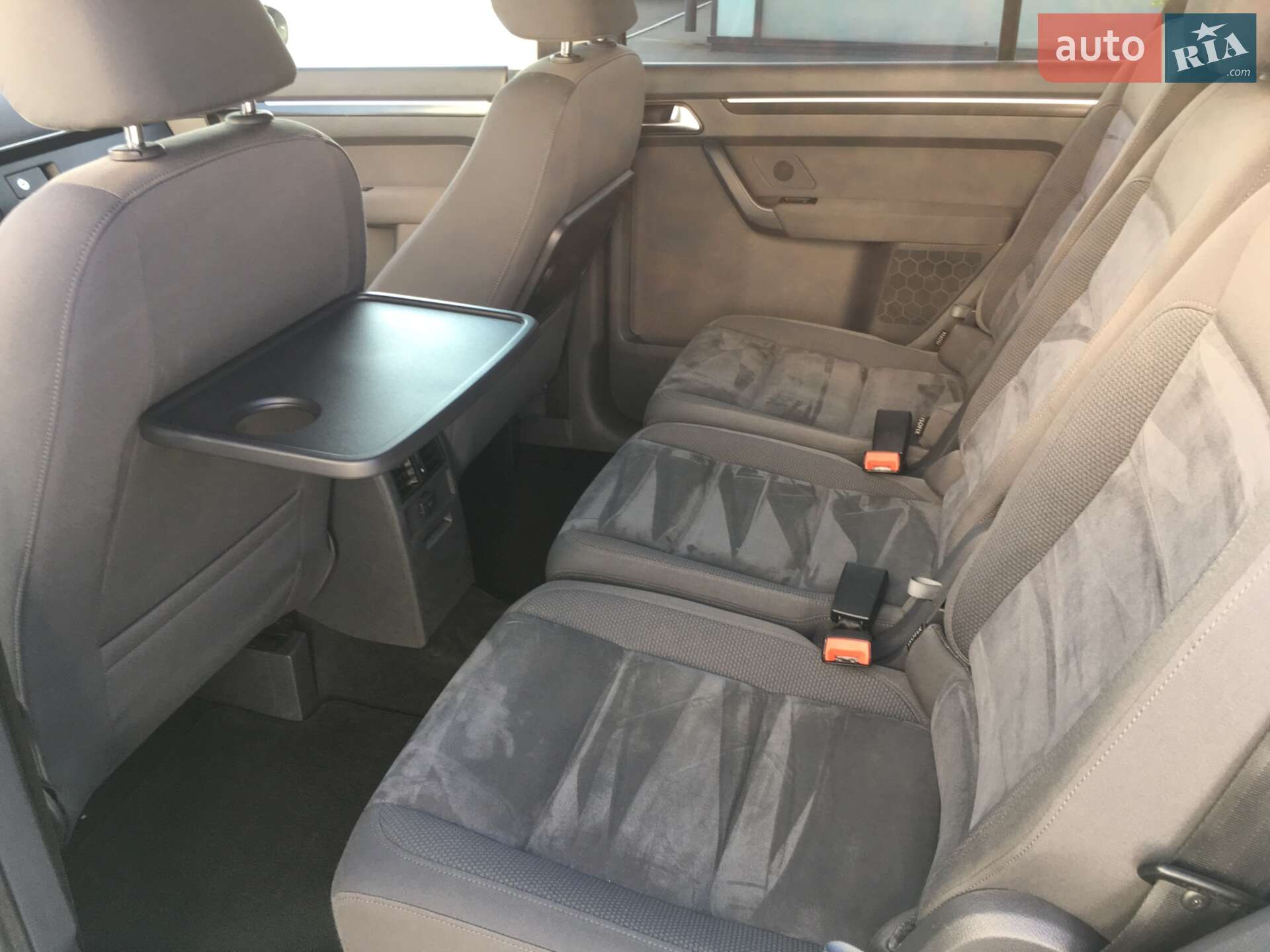 Volkswagen Touran 2010 VIN WVGZZZ1TZBW042819 фото оголошення 6 з 17