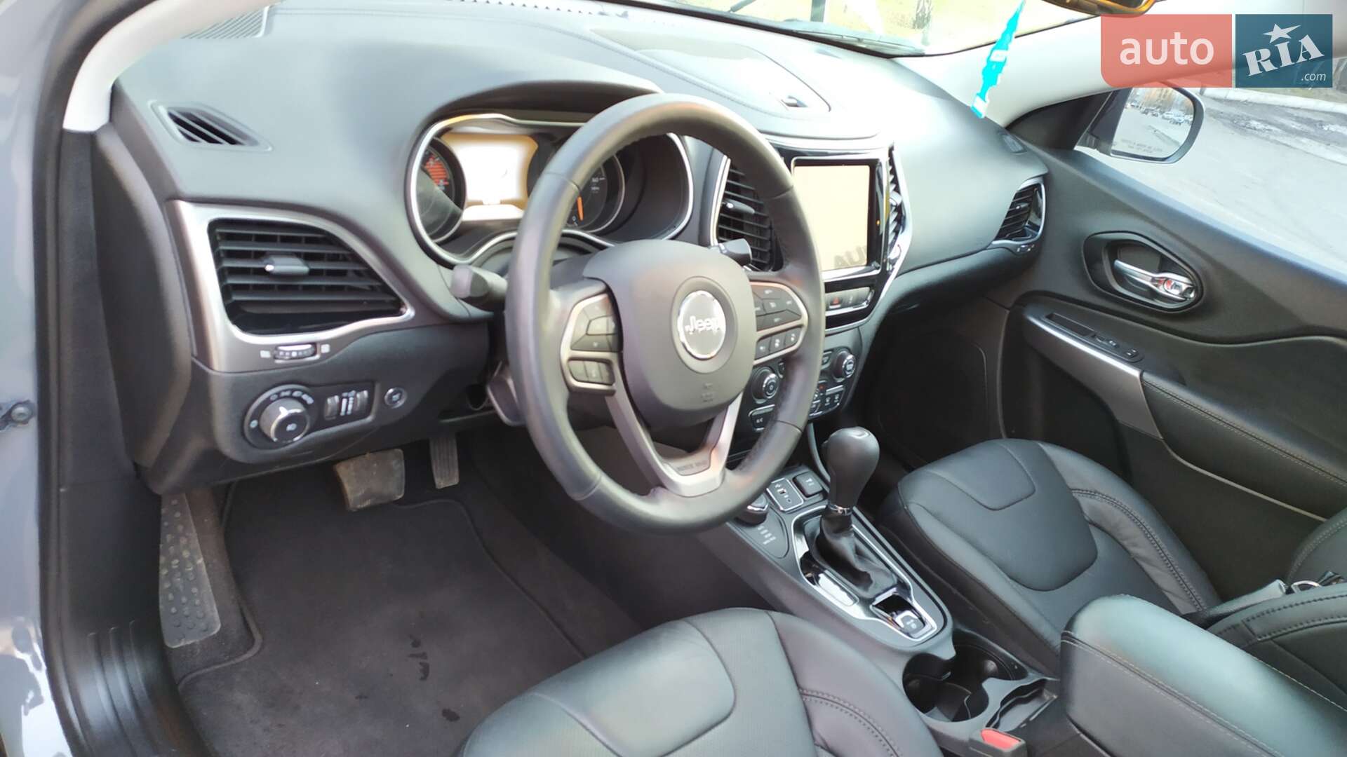 Jeep Cherokee 2021 VIN 1C4PJMDX6MD177757 фото оголошення 31 з 55