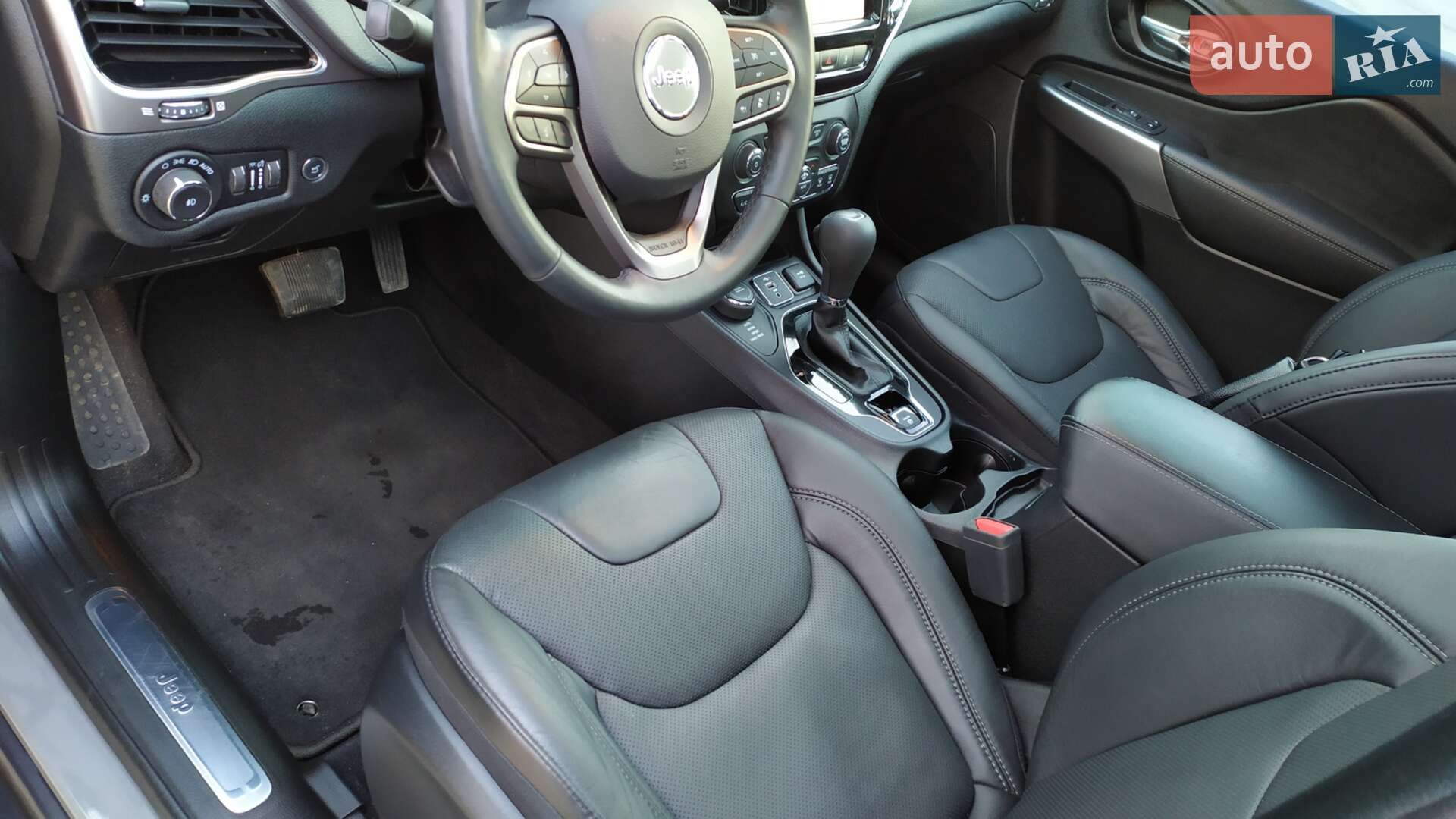 Jeep Cherokee 2021 VIN 1C4PJMDX6MD177757 фото оголошення 33 з 55