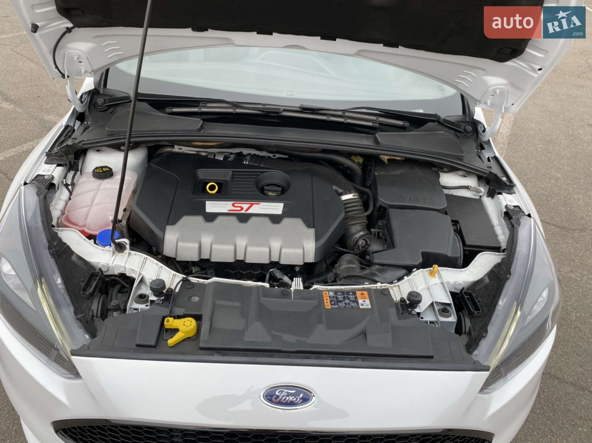 Ford Focus 2018 VIN 1FADP3L91JL322631 фото оголошення 12 з 16