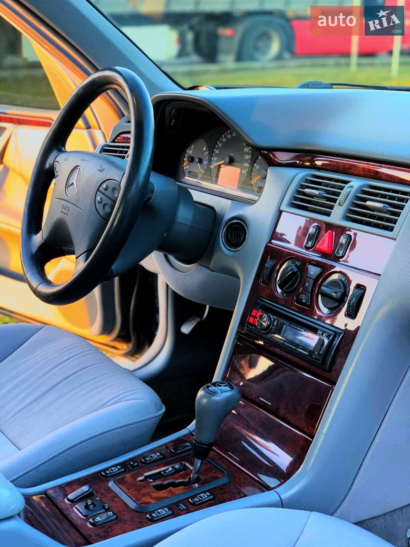 Mercedes-Benz E-Class 2000 VIN WDB2100061B085156 фото оголошення 9 з 18