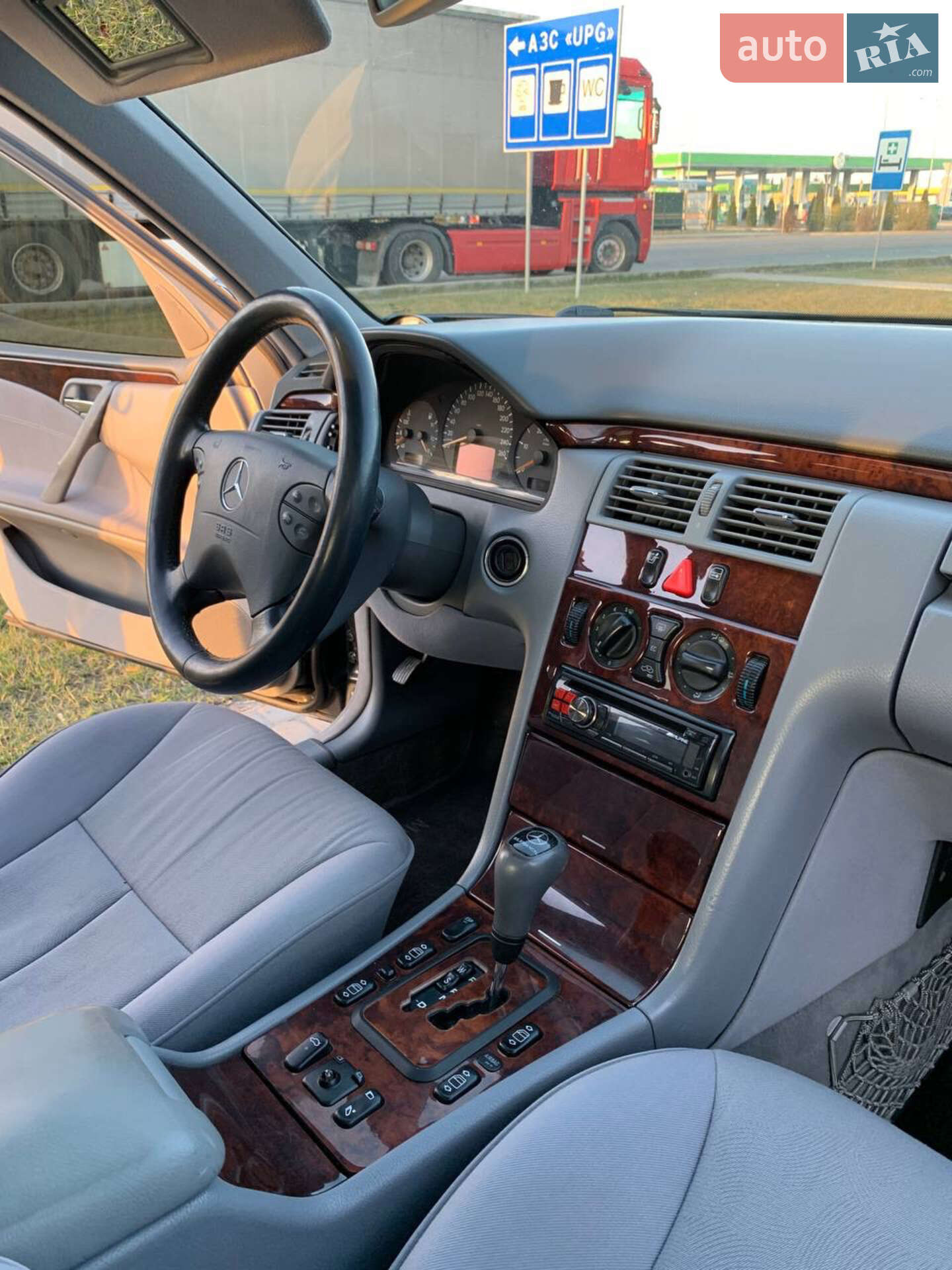 Mercedes-Benz E-Class 2000 VIN WDB2100061B085156 фото оголошення 13 з 18
