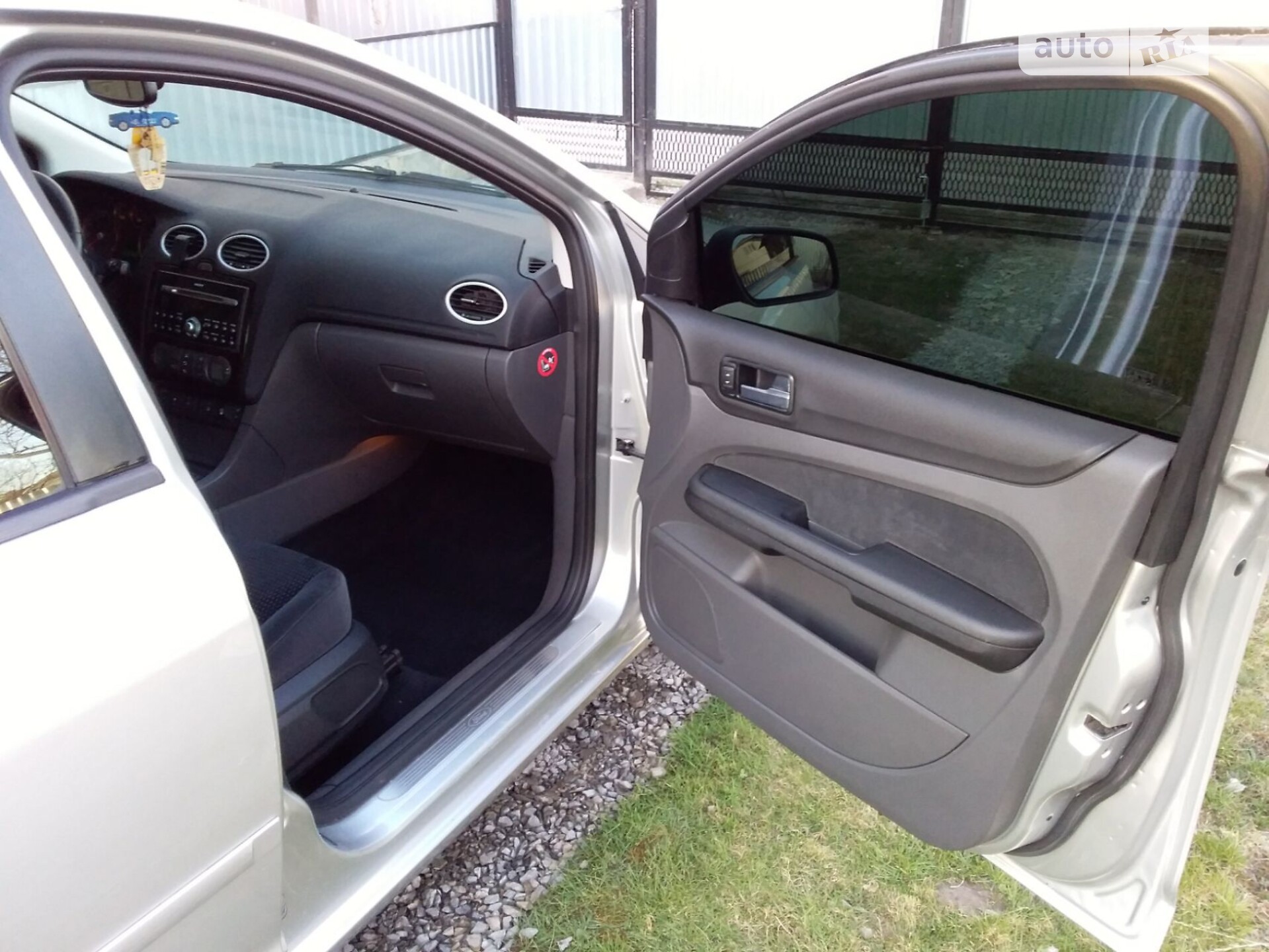 Ford Focus 2005 VIN WF04XXWPD45B34725 фото оголошення 16 з 41