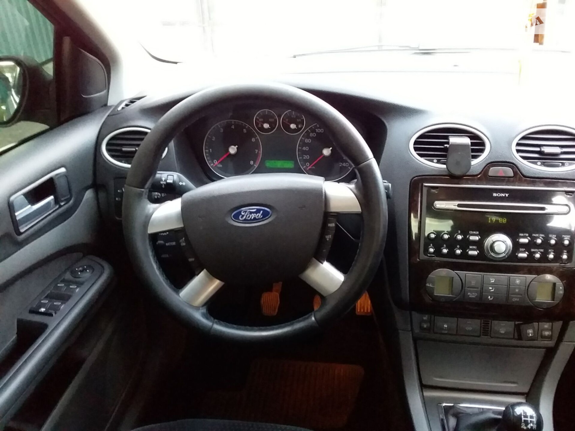 Ford Focus 2005 VIN WF04XXWPD45B34725 фото оголошення 27 з 41
