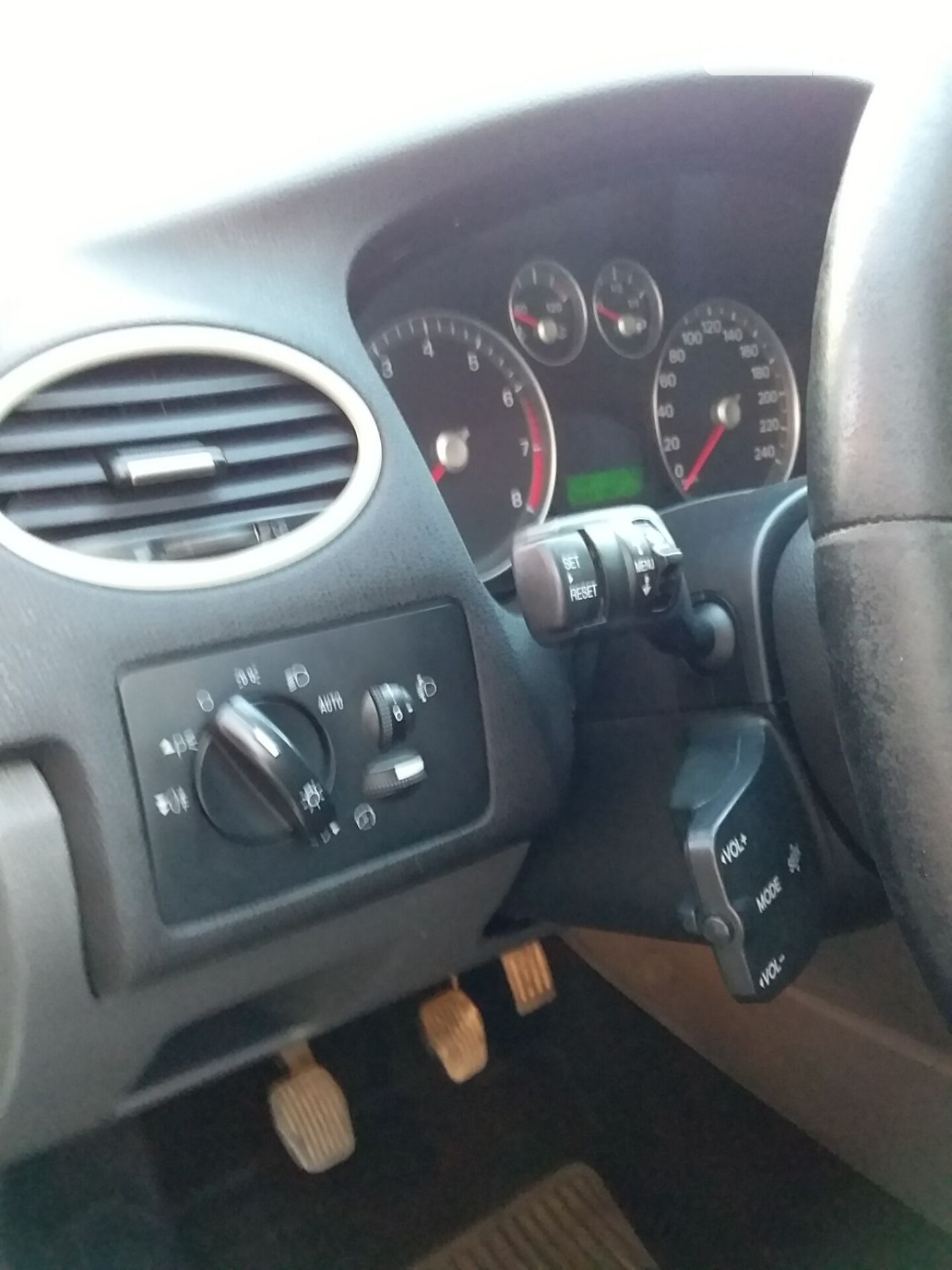 Ford Focus 2005 VIN WF04XXWPD45B34725 фото оголошення 30 з 41