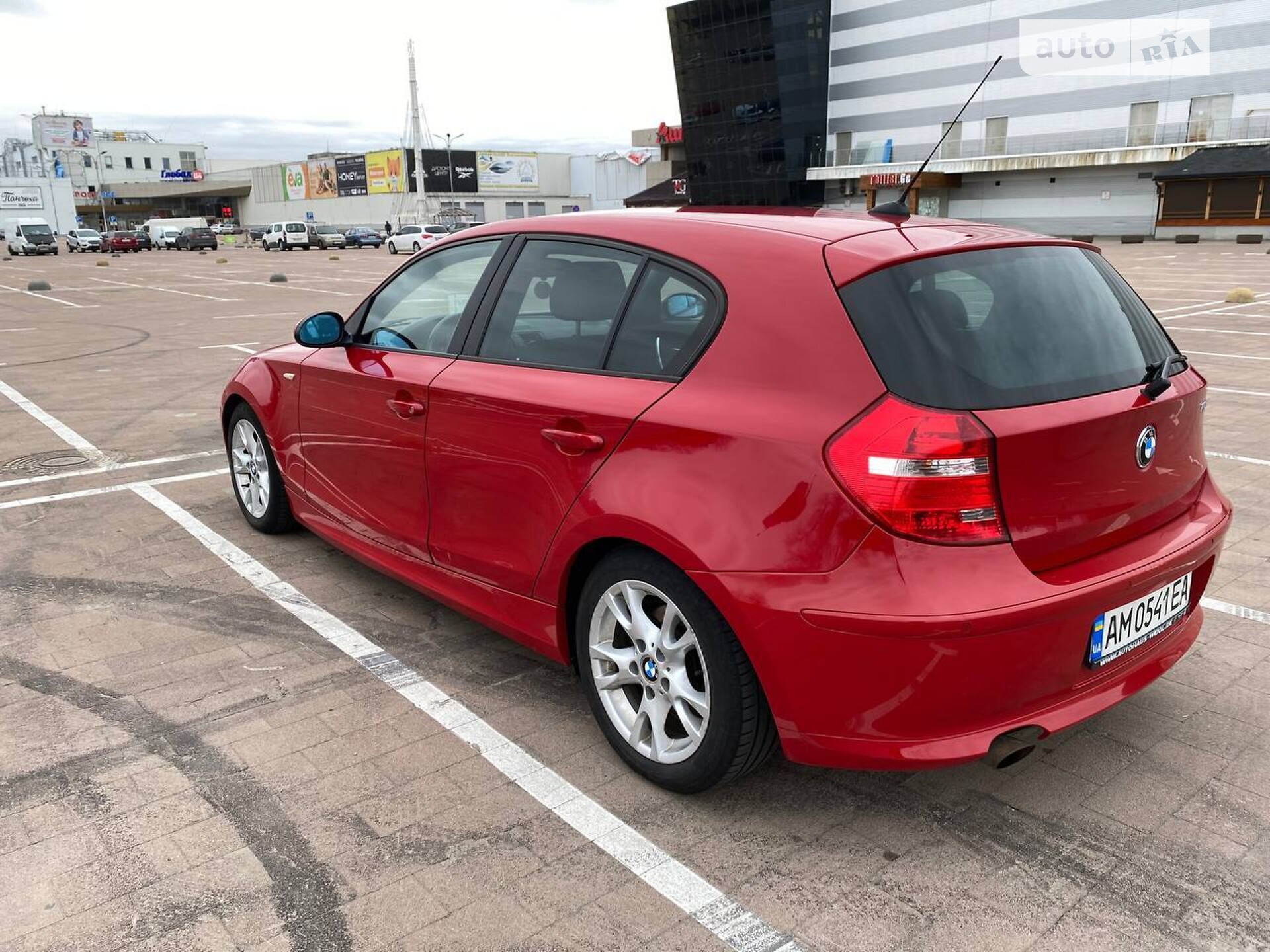 BMW 1 Series 2008 VIN WBAUE31020E165647 фото оголошення 2 з 11