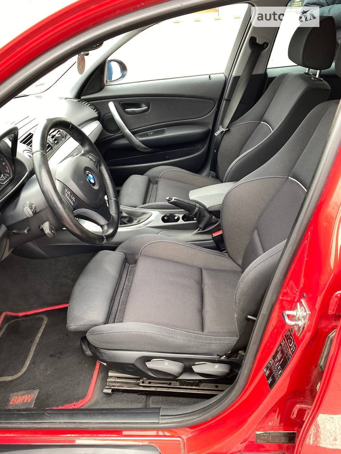 BMW 1 Series 2008 VIN WBAUE31020E165647 фото оголошення 8 з 11