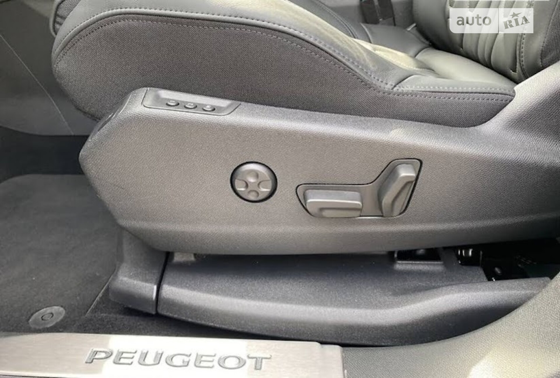 Peugeot 3008 2019 VIN VF3MJAHXVKS174577 фото оголошення 24 з 28