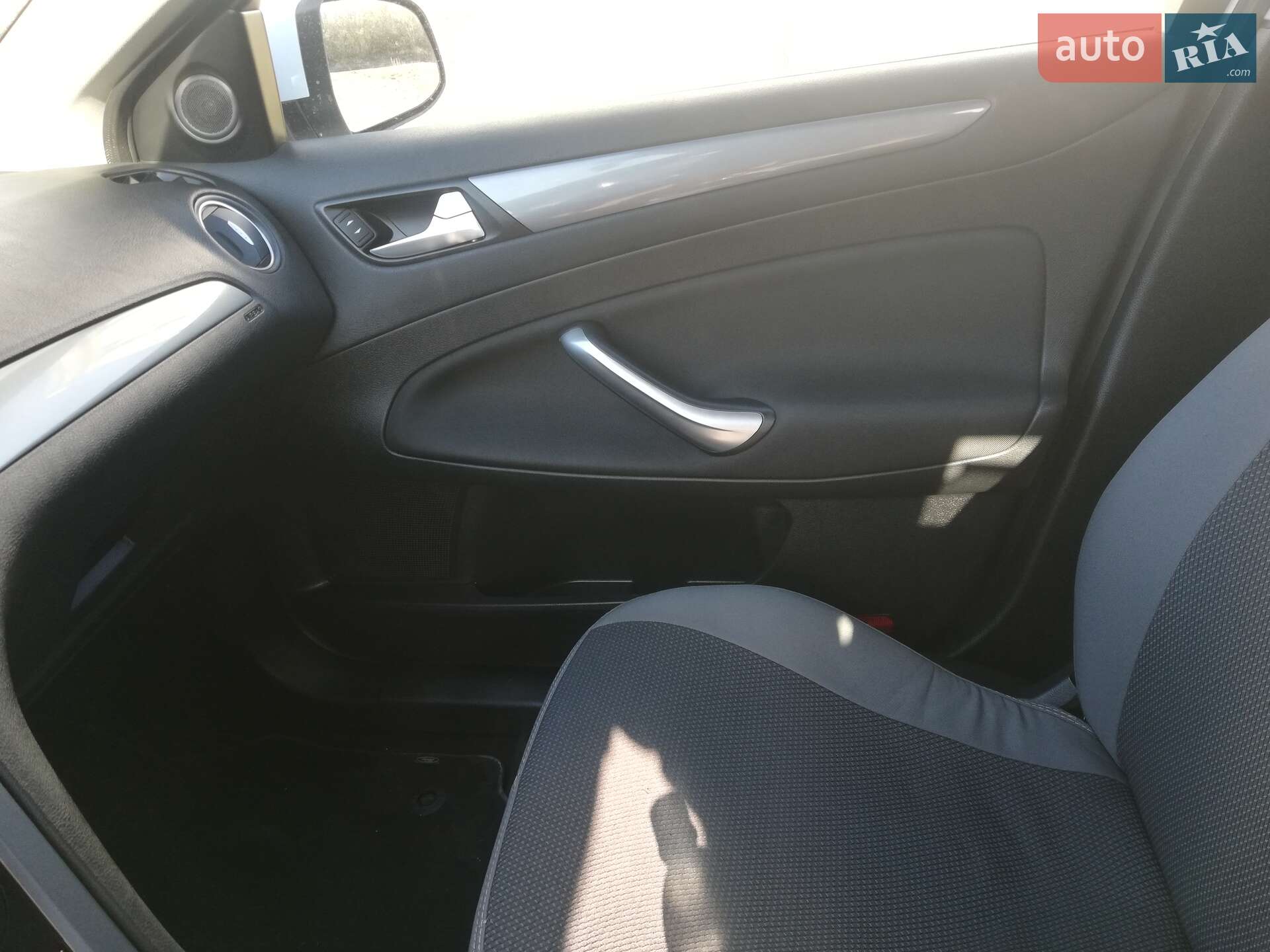 Ford Mondeo 2011 VIN WF0EXXGBBEBL14352 фото оголошення 17 з 30