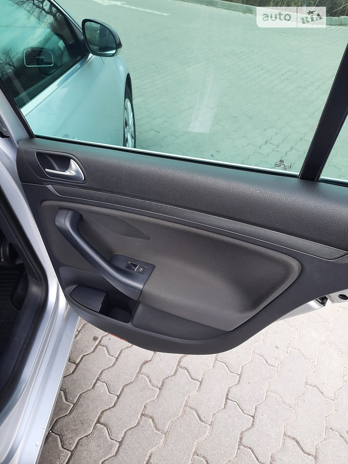 Volkswagen Golf 2011 VIN WVWZZZ1KZCM640695 фото оголошення 9 з 17