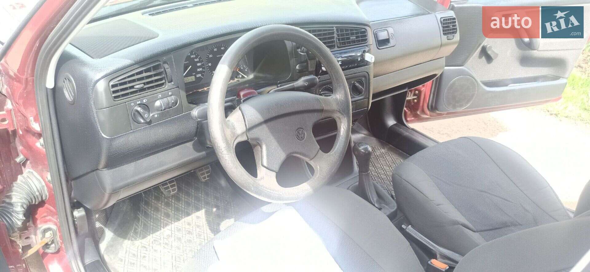 Volkswagen Vento 1996 VIN WVWZZZ16ZBW050103 фото оголошення 2 з 10