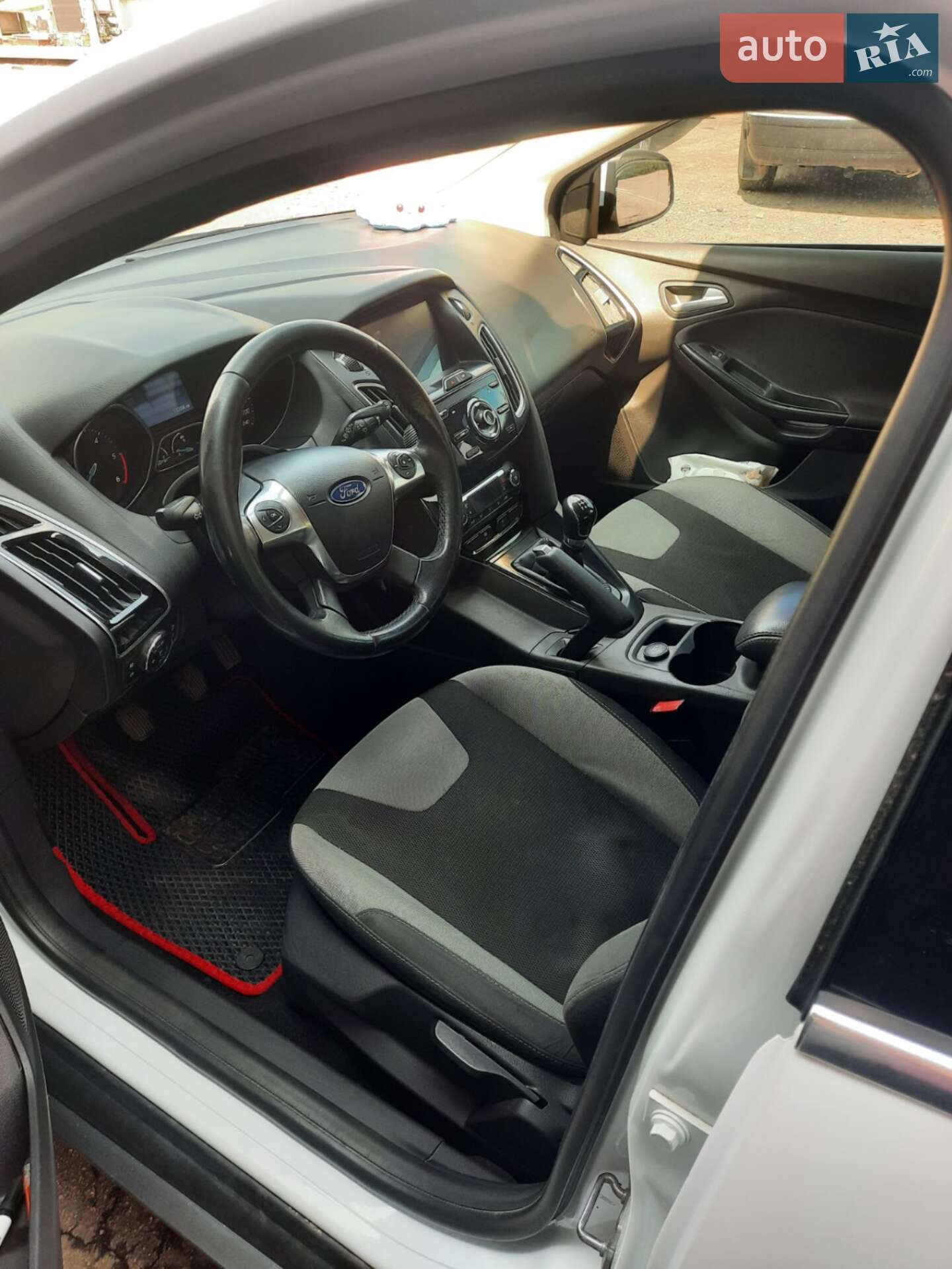 Ford Focus 2013 VIN WF0KXXGCBKDE38719 фото оголошення 8 з 20