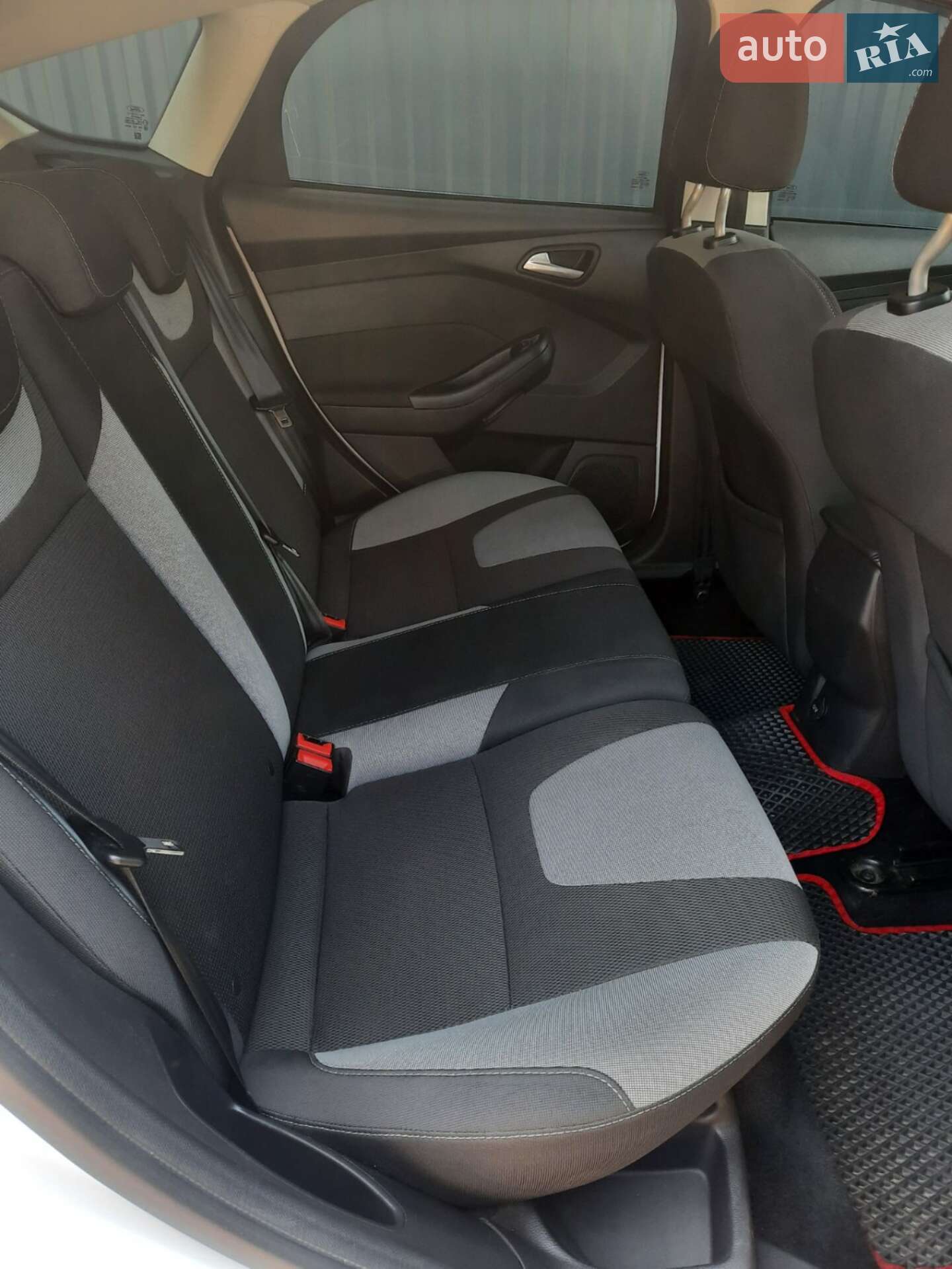 Ford Focus 2013 VIN WF0KXXGCBKDE38719 фото оголошення 15 з 20