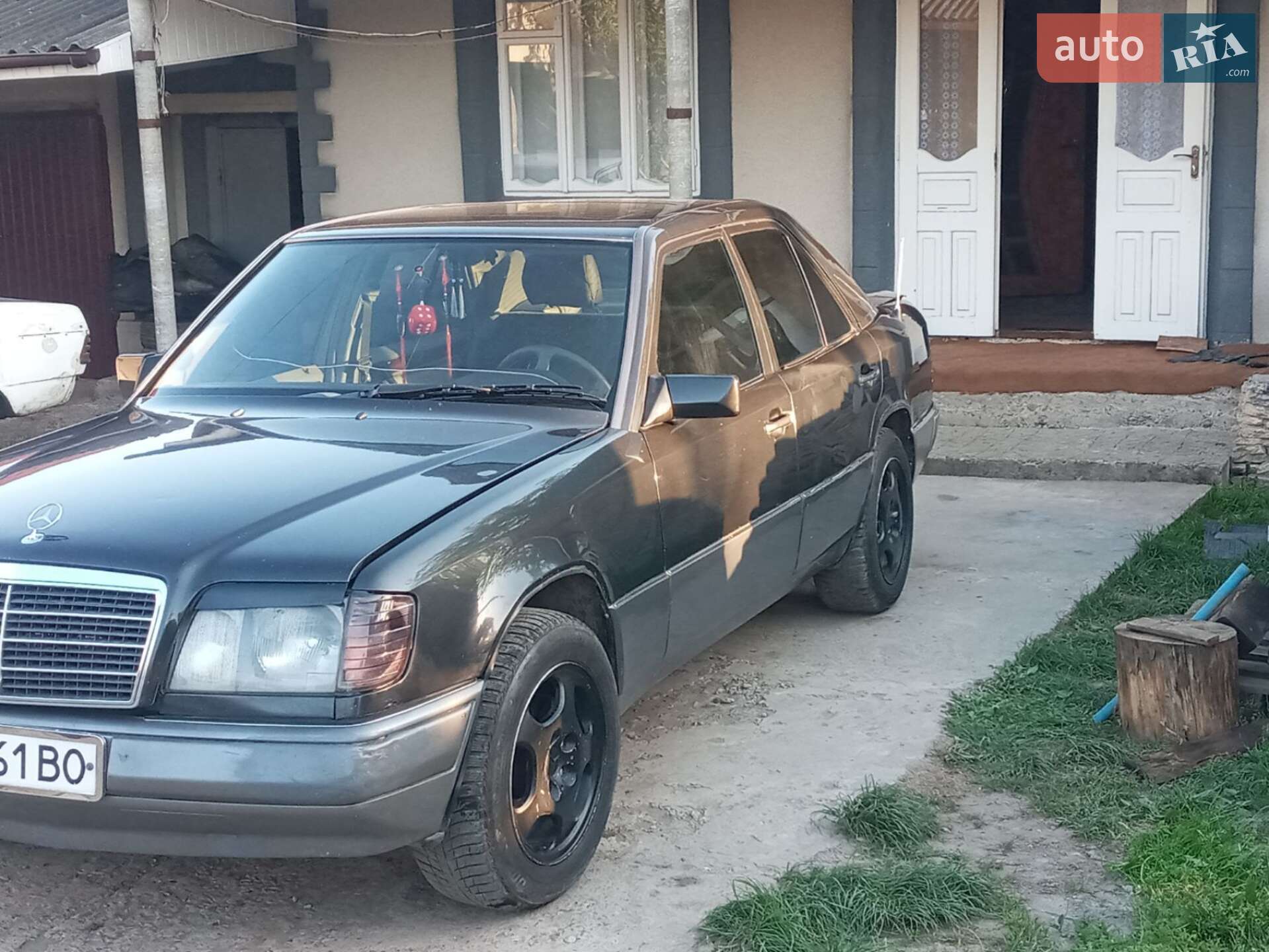 Mercedes-Benz E-Class 1995 VIN WDB1241261C104088 фото оголошення 4 з 22