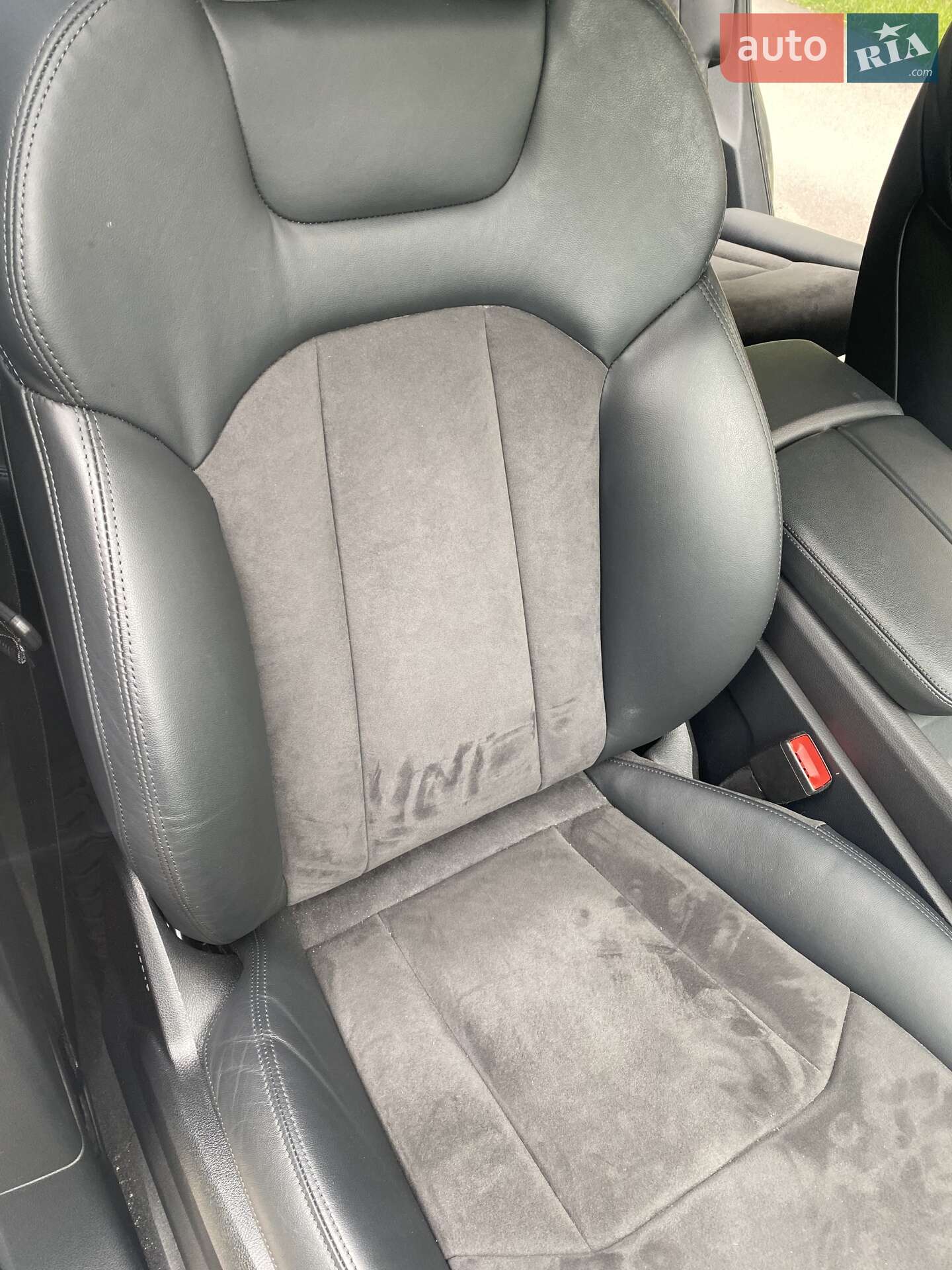 Audi Q7 2017 VIN WAUZZZ4M8JD015111 фото оголошення 16 з 23