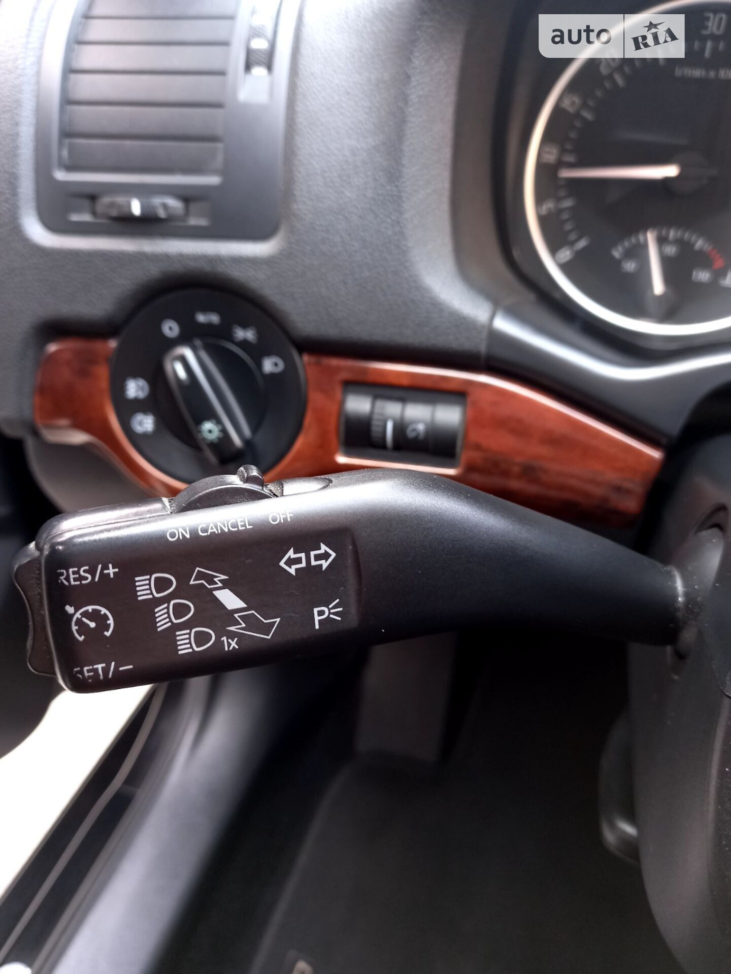 Skoda Octavia 2011 VIN TMBGE61Z5C2038400 фото оголошення 19 з 26