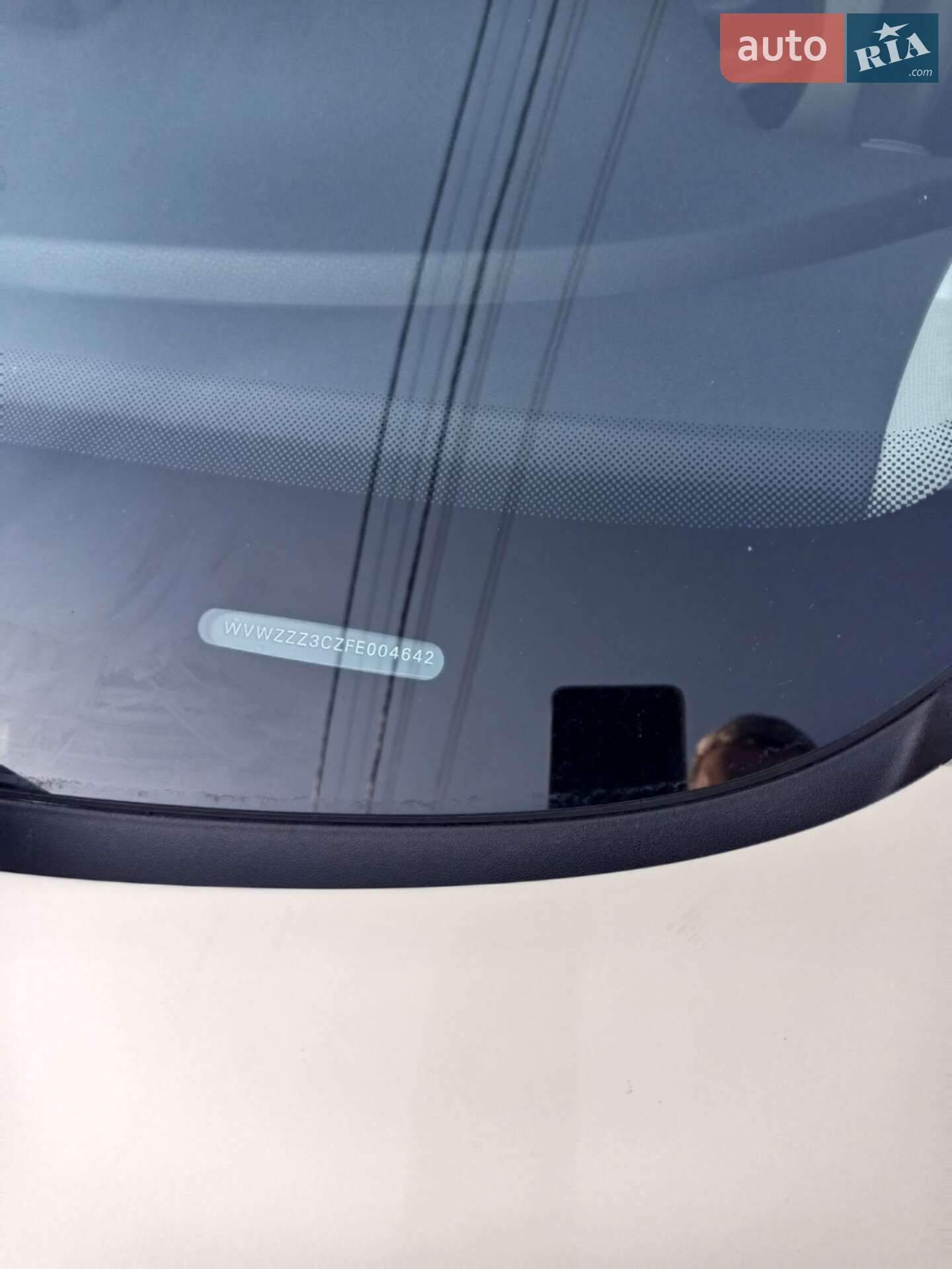 Volkswagen Passat 2014 VIN WVWZZZ3CZFE004642 фото оголошення 4 з 29