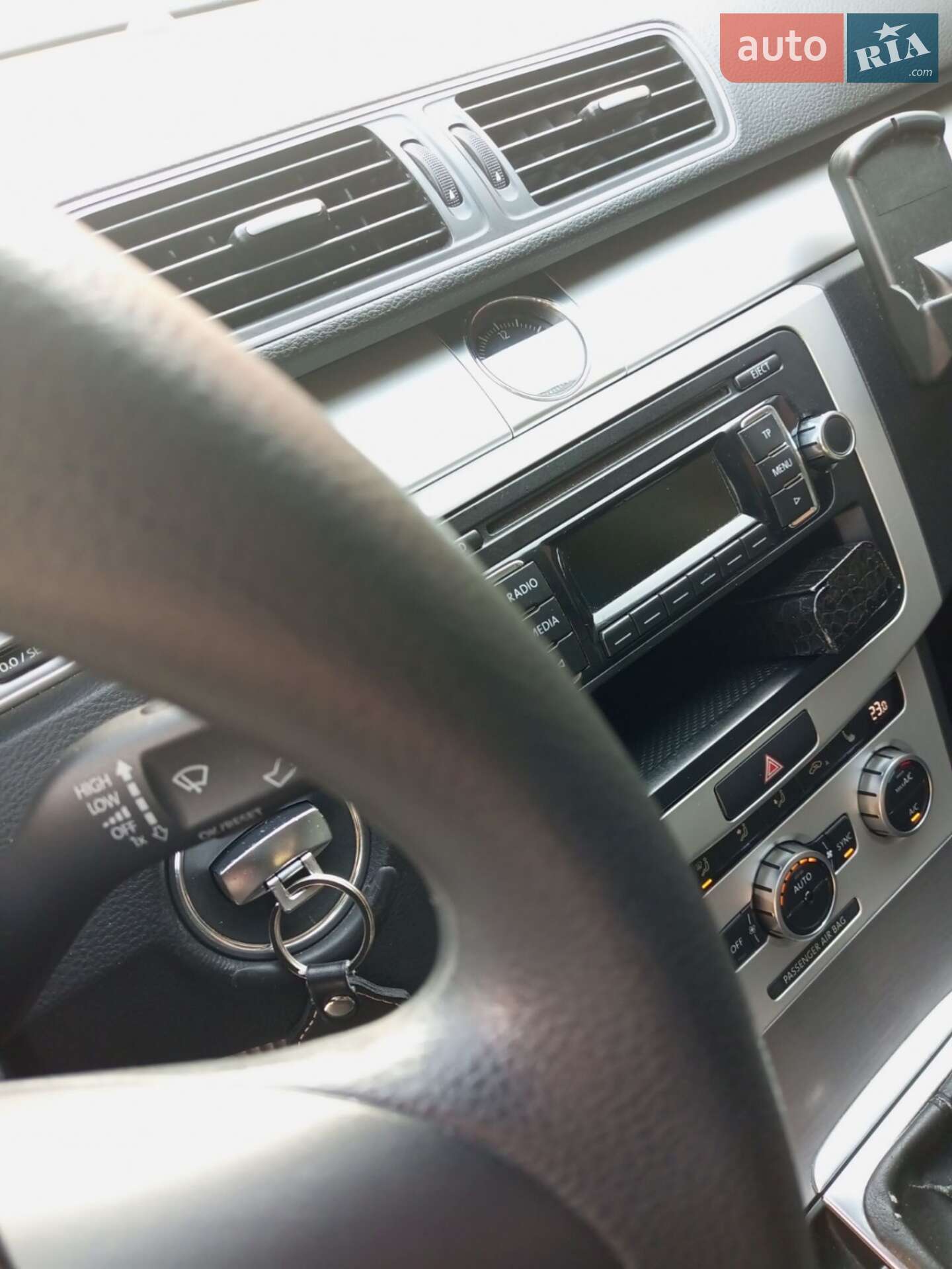 Volkswagen Passat 2014 VIN WVWZZZ3CZFE004642 фото оголошення 8 з 29