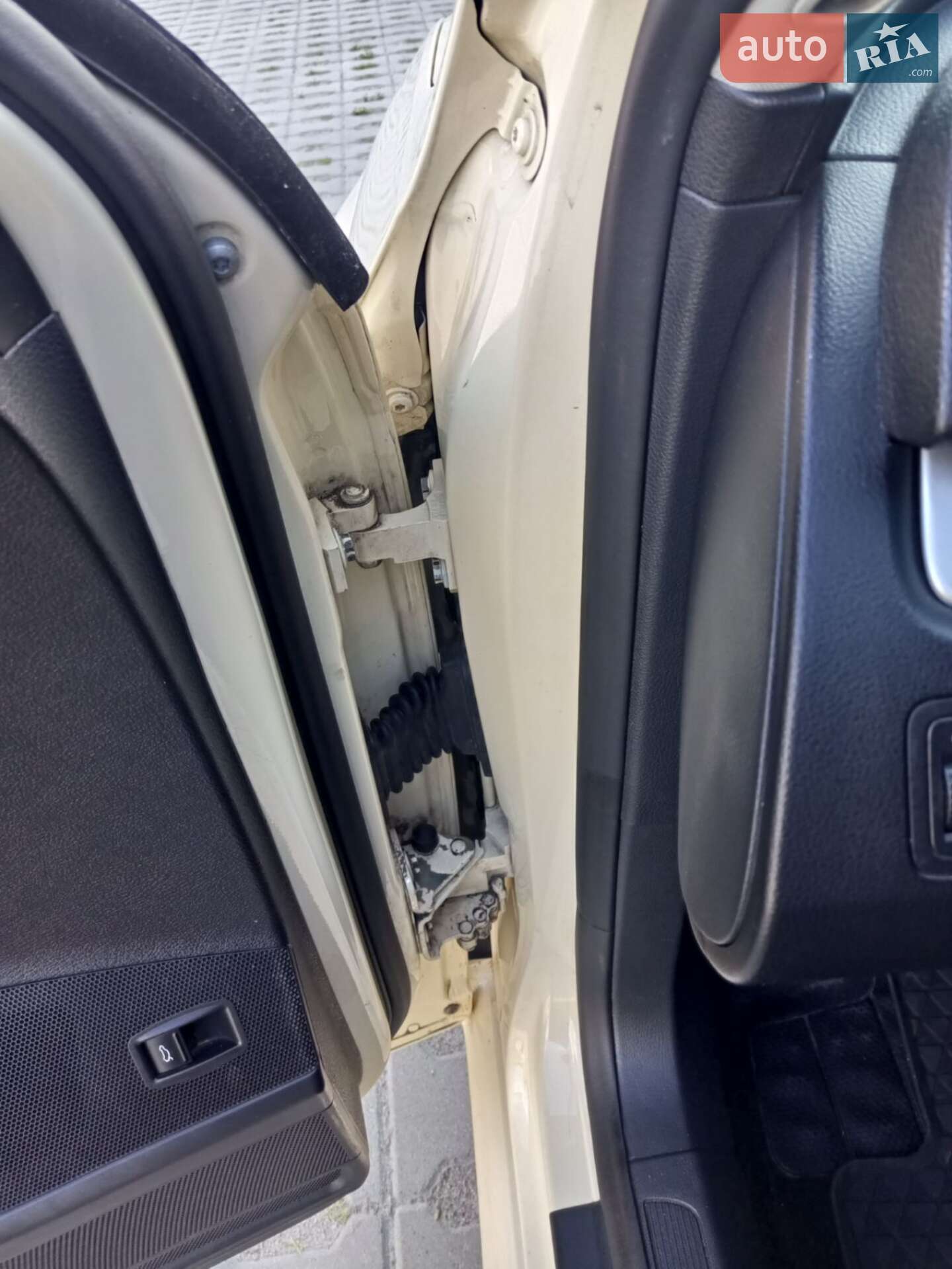 Volkswagen Passat 2014 VIN WVWZZZ3CZFE004642 фото оголошення 16 з 29