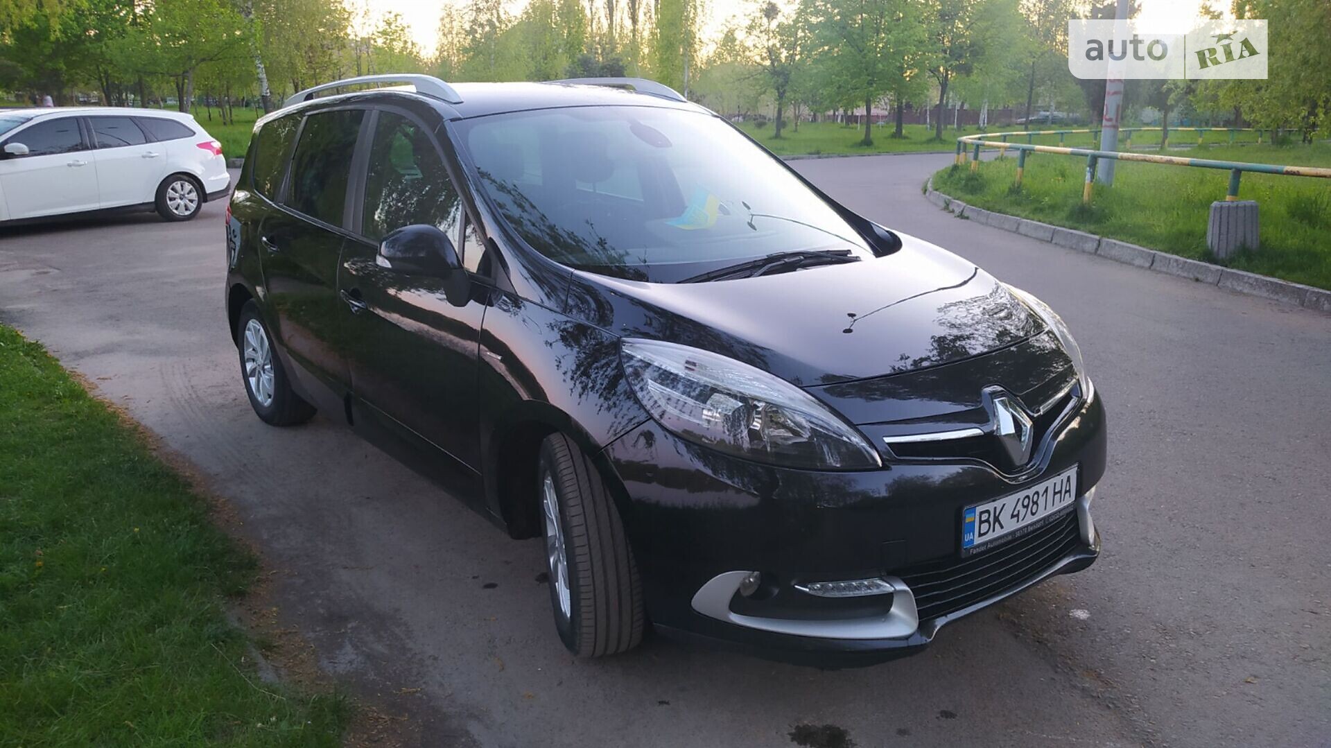 Renault Grand Scenic 2016 VIN VF1JZ89BH54773146 фото оголошення 4 з 33